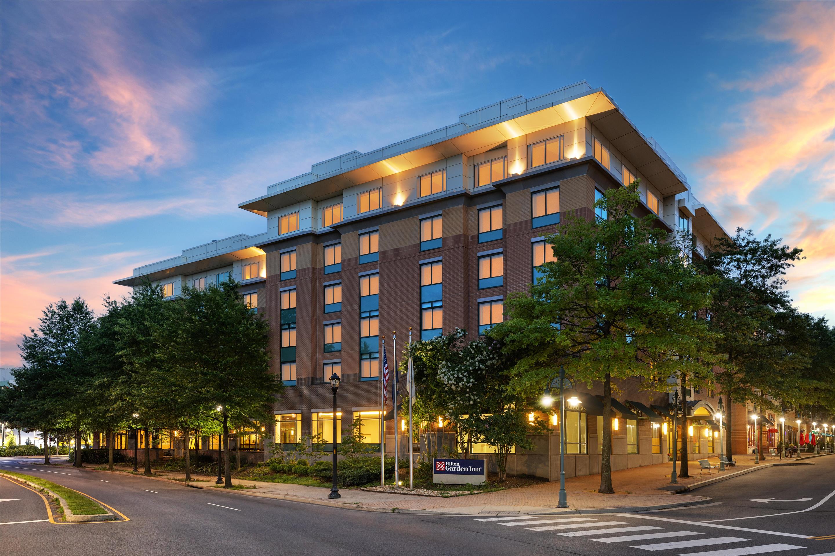 Exterior | Hilton Garden Inn Arlington-Shirlington