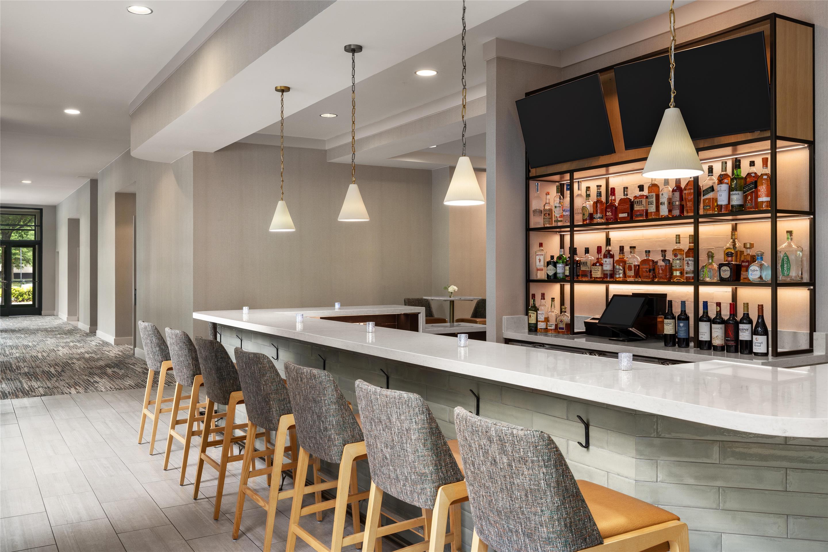 BarLounge | Hilton Garden Inn Arlington-Shirlington