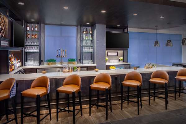 Bar - Hilton Garden Inn Downtown DC