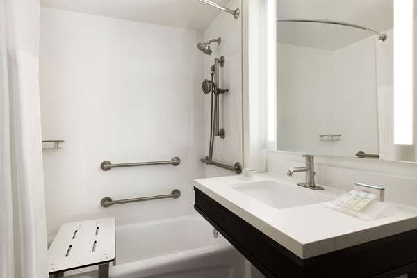  - Hilton Garden Inn Downtown DC