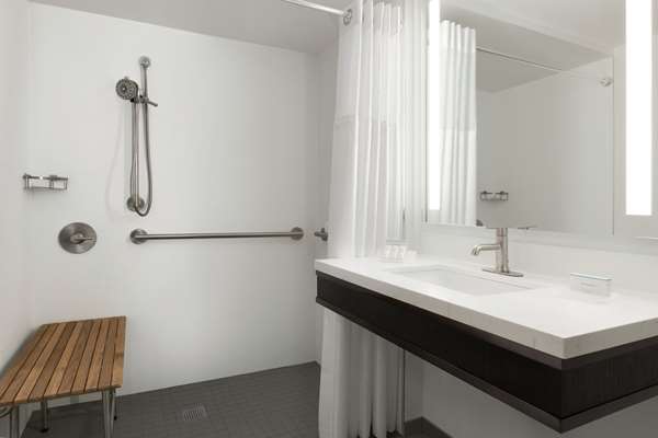  - Hilton Garden Inn Downtown DC