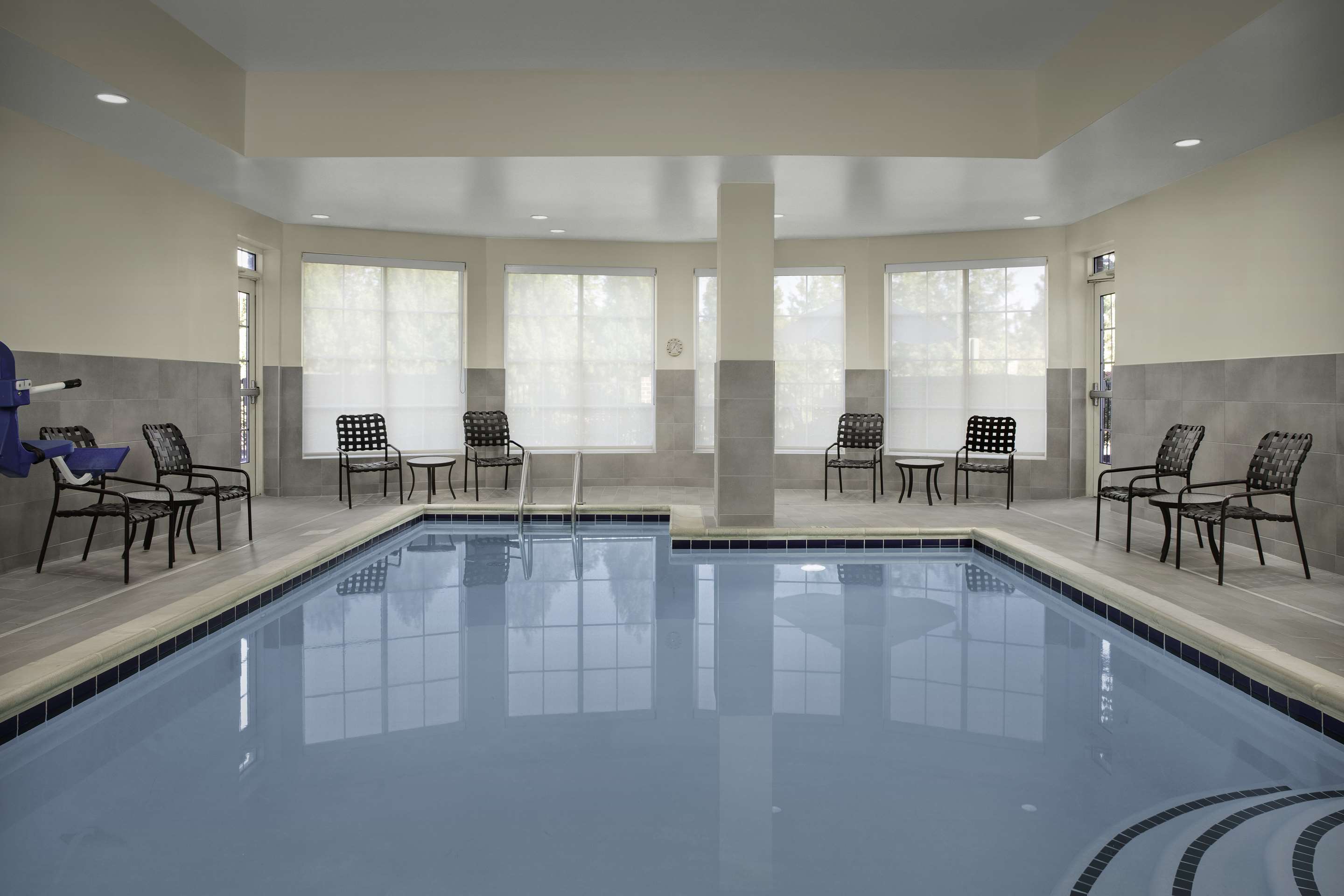 Pool | Hilton Garden Inn Fredericksburg
