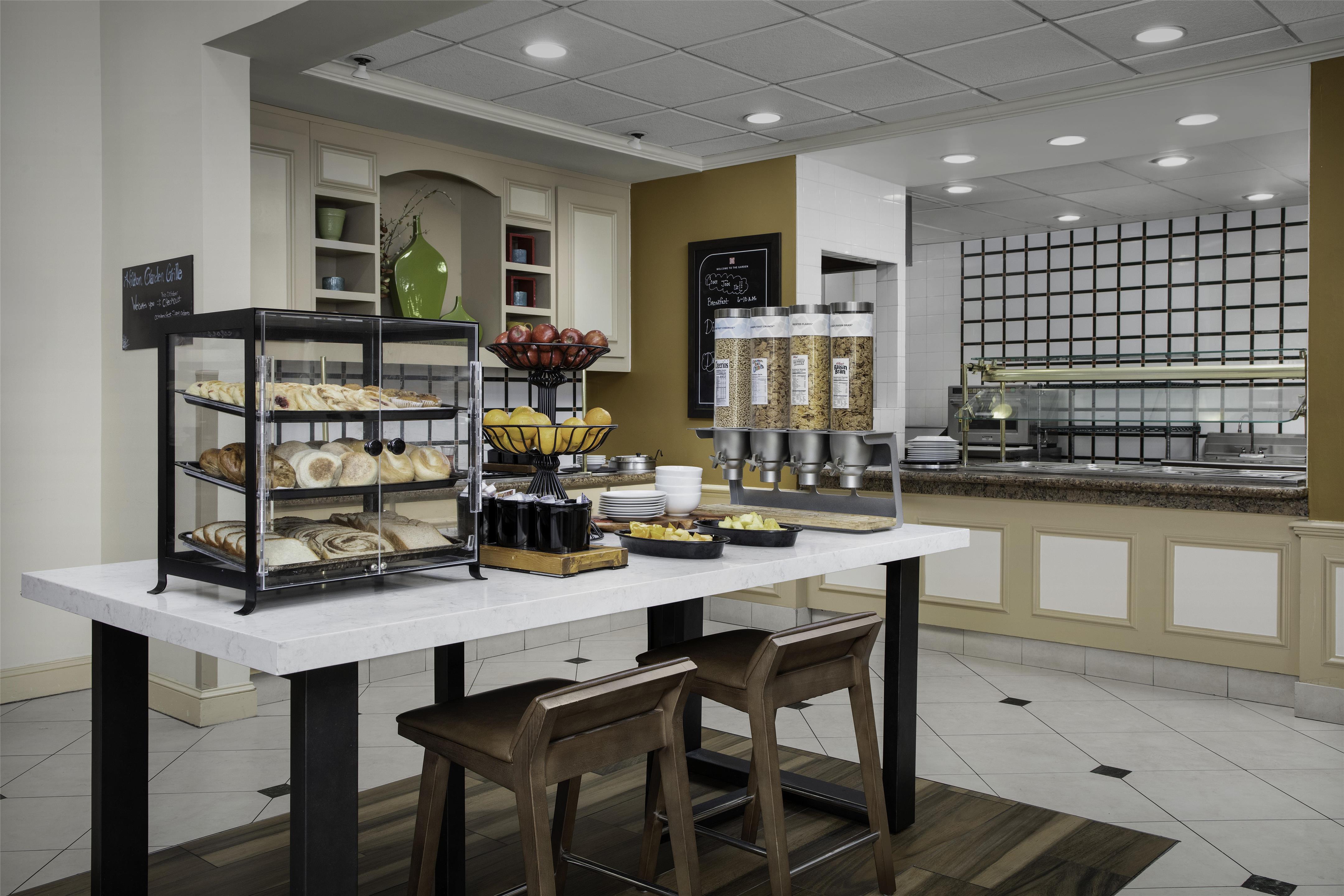 Breakfast Area | Hilton Garden Inn Fredericksburg