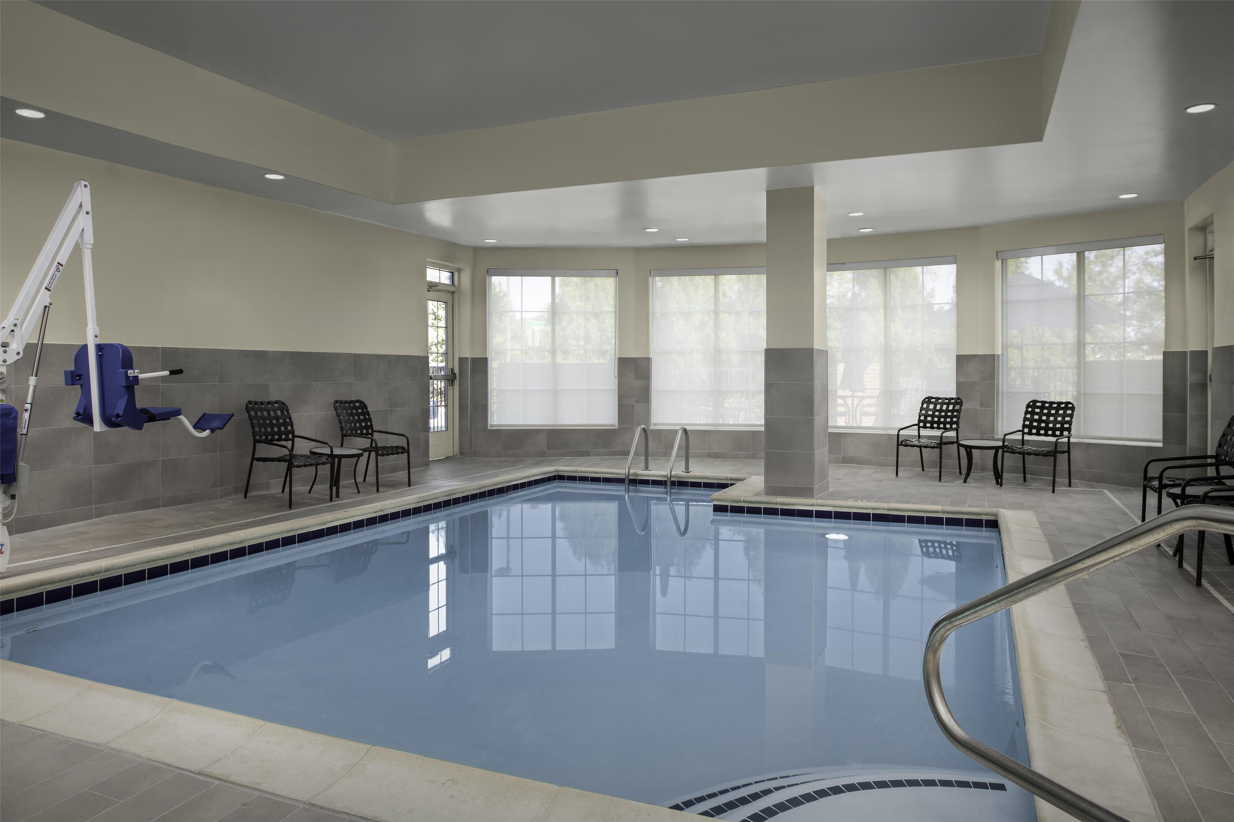 Pool | Hilton Garden Inn Fredericksburg