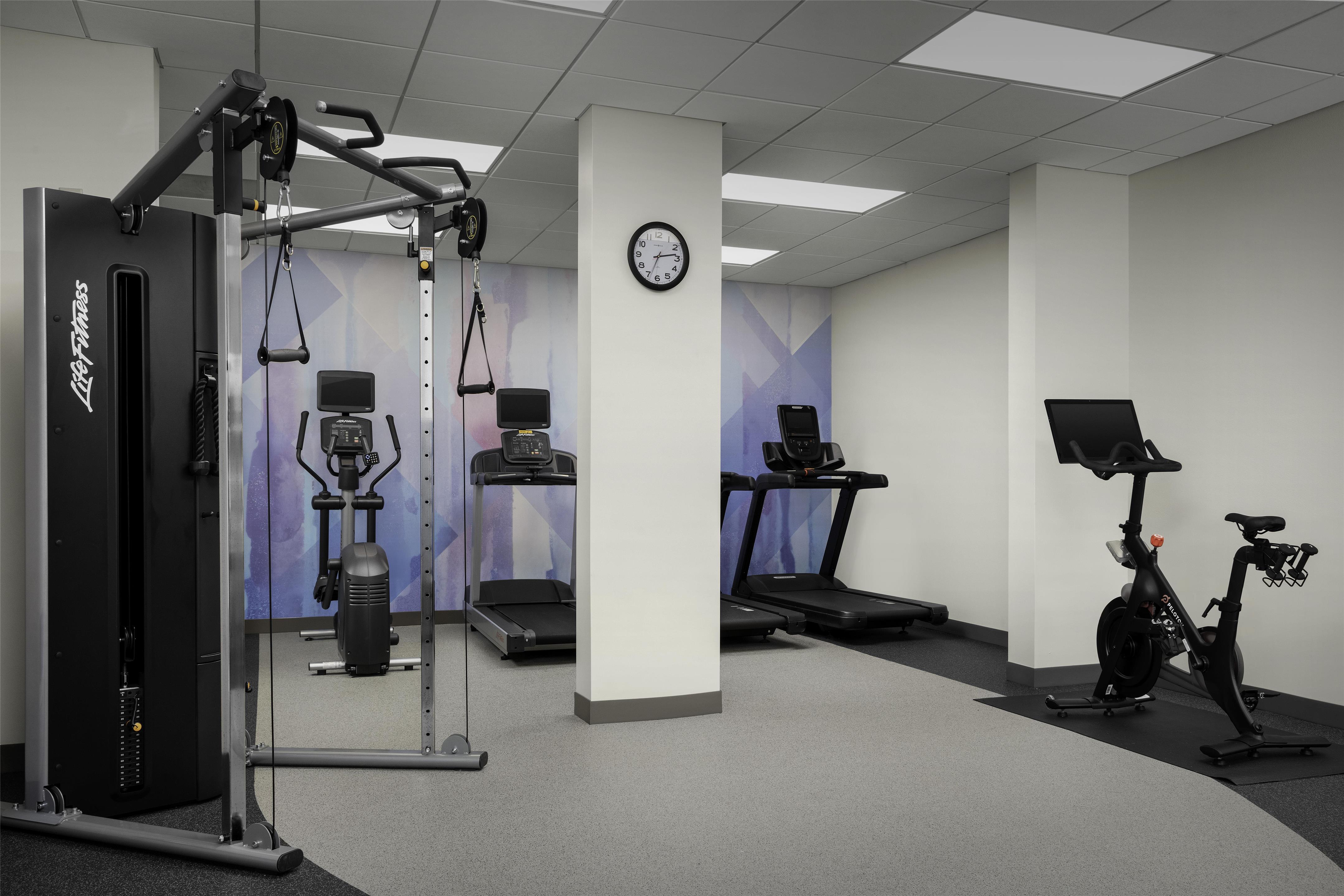 Health club fitness center gym | Hilton Garden Inn Fredericksburg