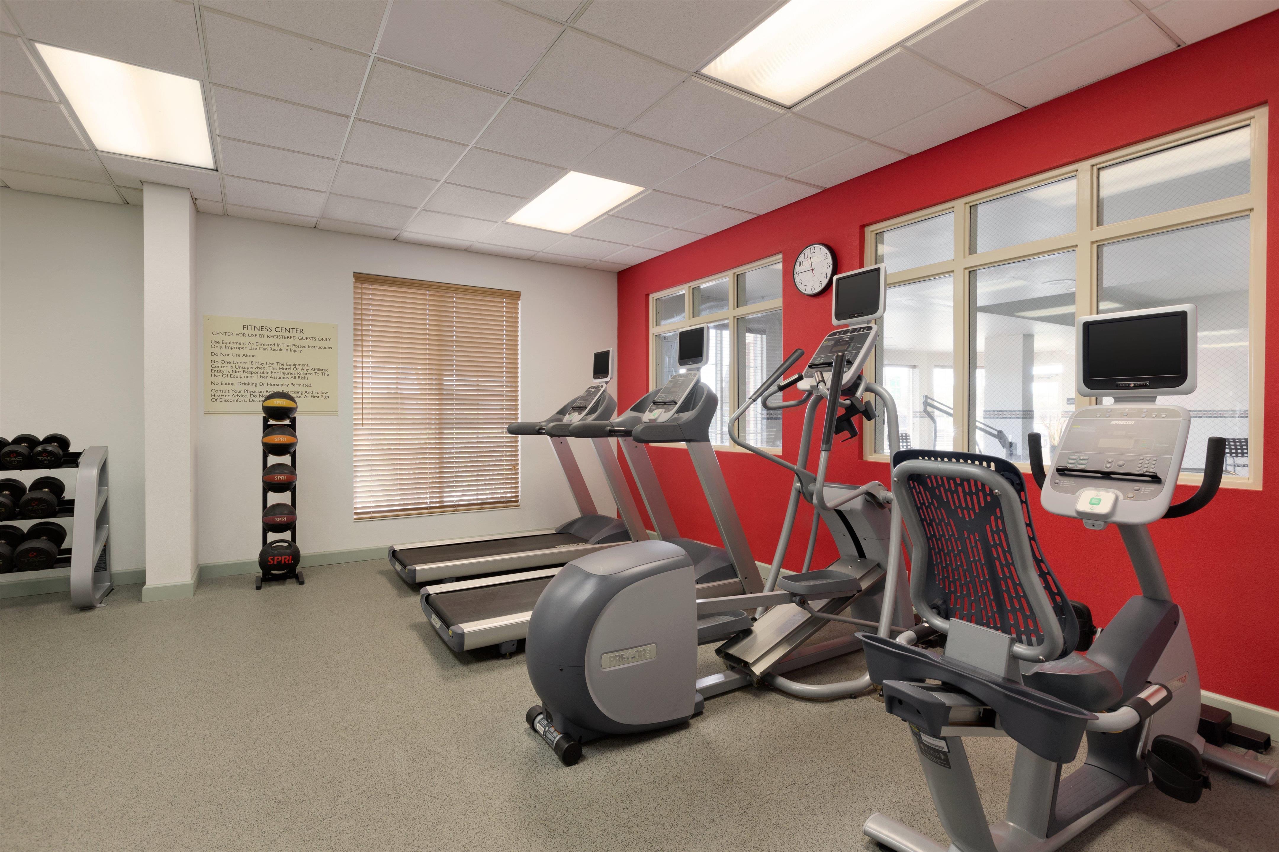 Health club fitness center gym | Hilton Garden Inn Fredericksburg