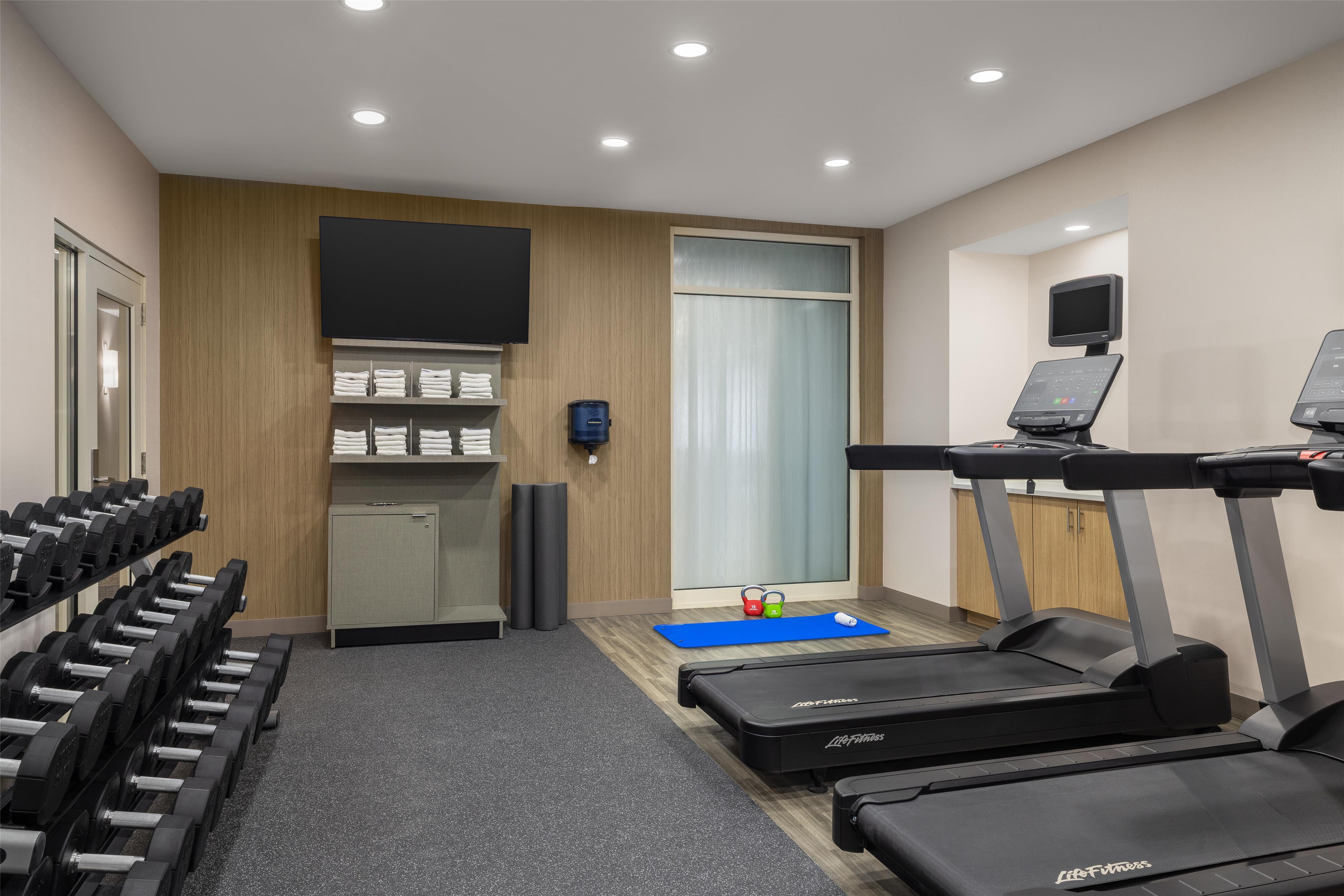 Health club fitness center gym | Hilton Garden Inn Washington DC/Greenbelt