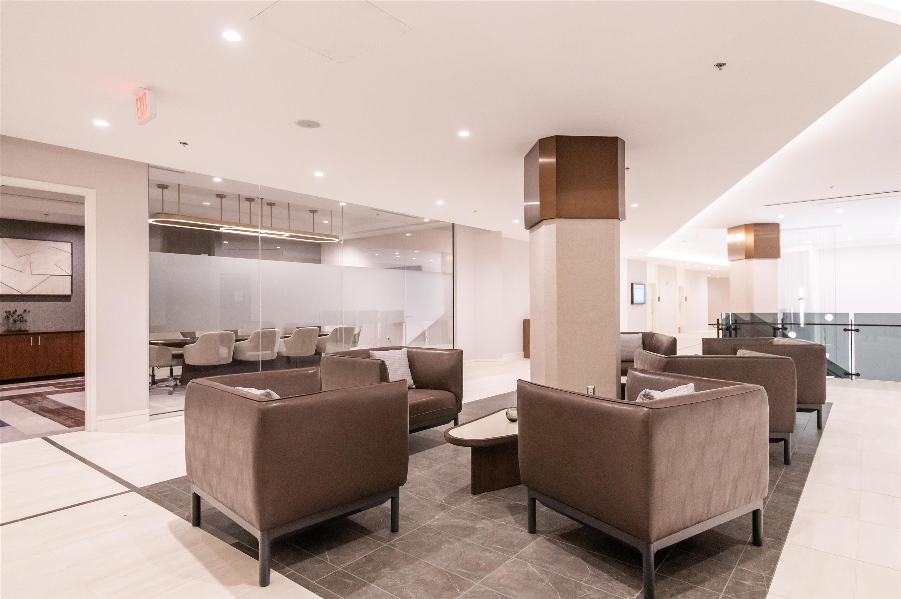 Lobby | Hilton Arlington National Landing
