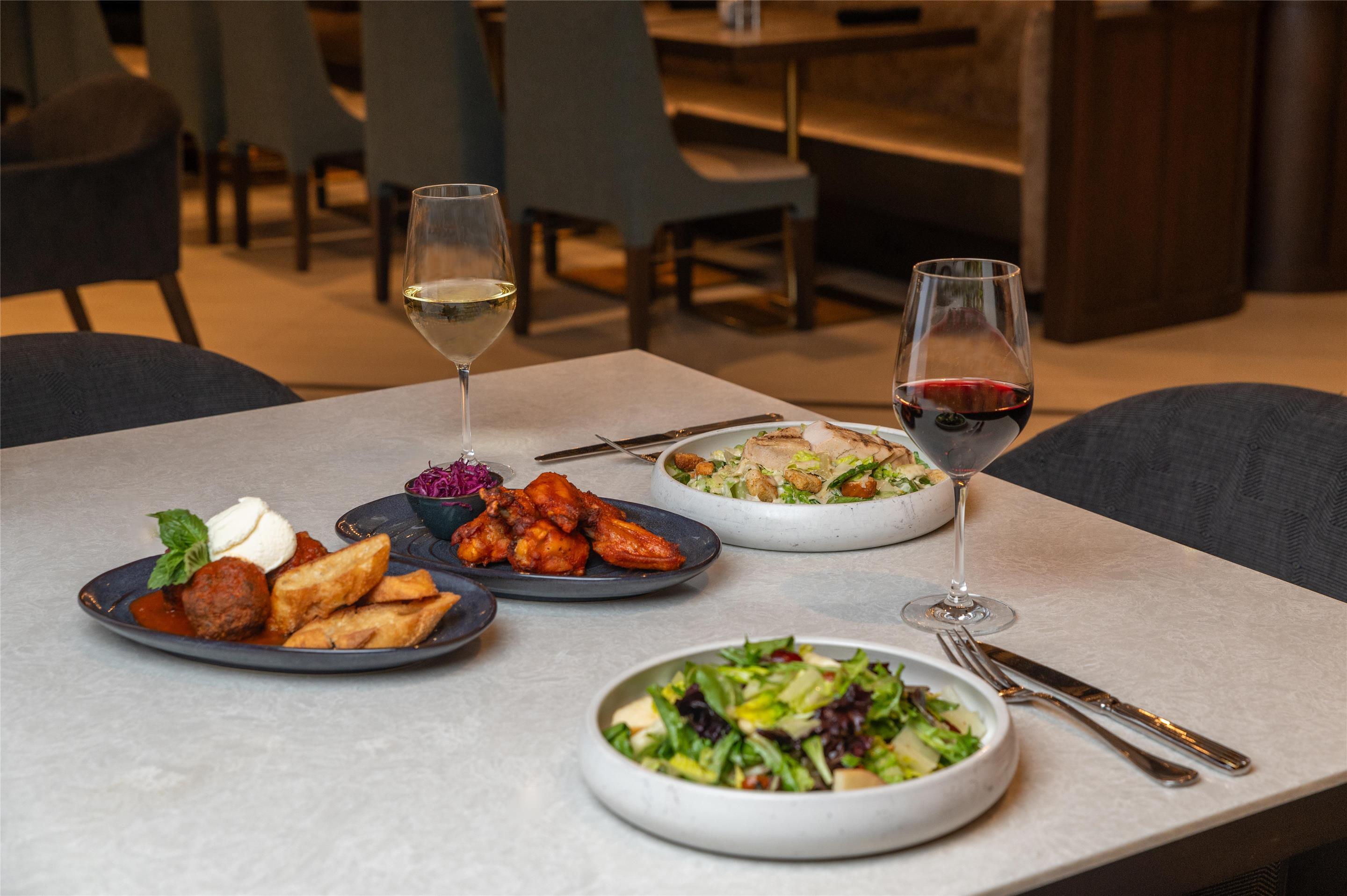 Restaurant | Hilton Arlington National Landing