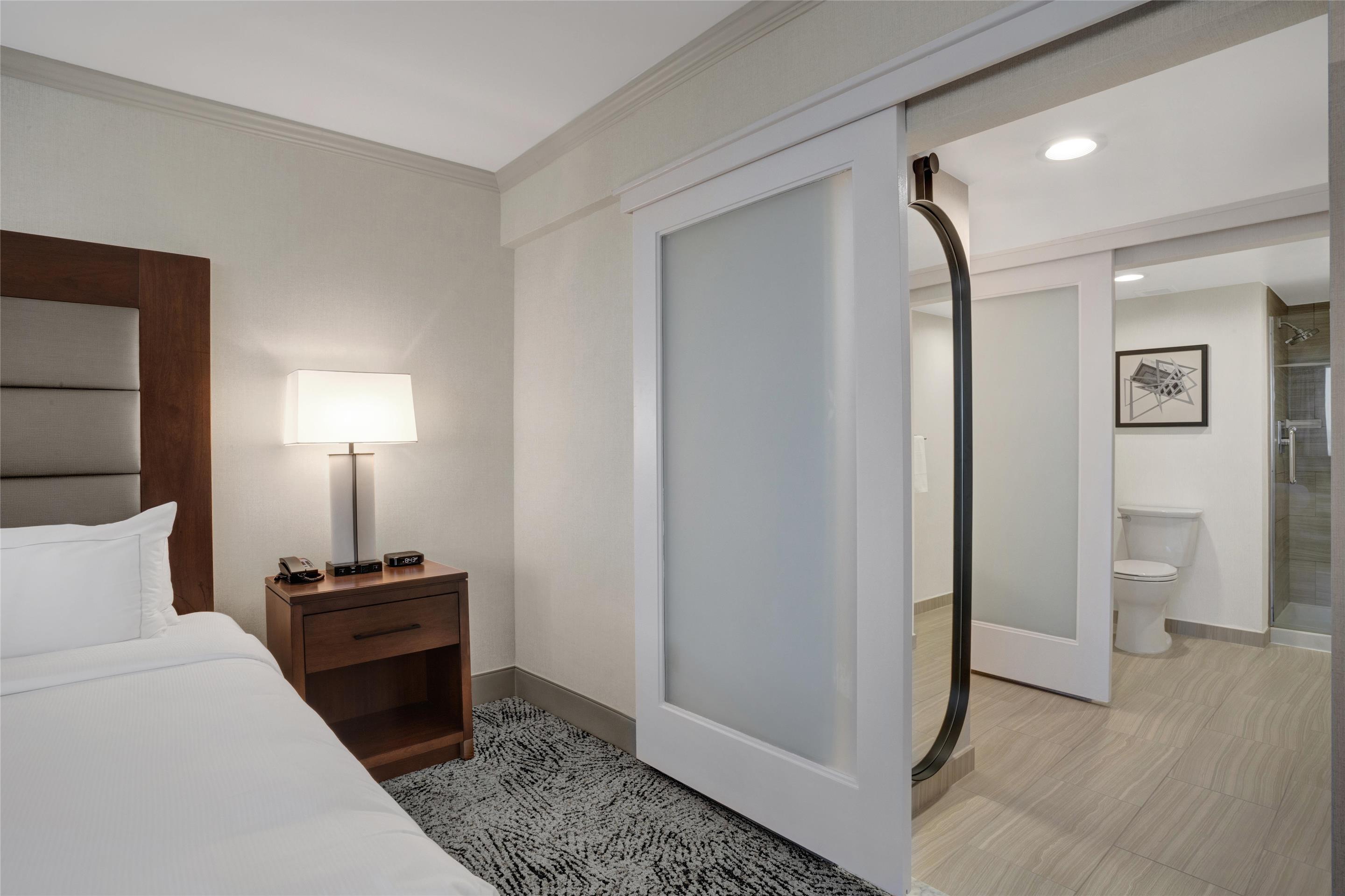 Guest room
