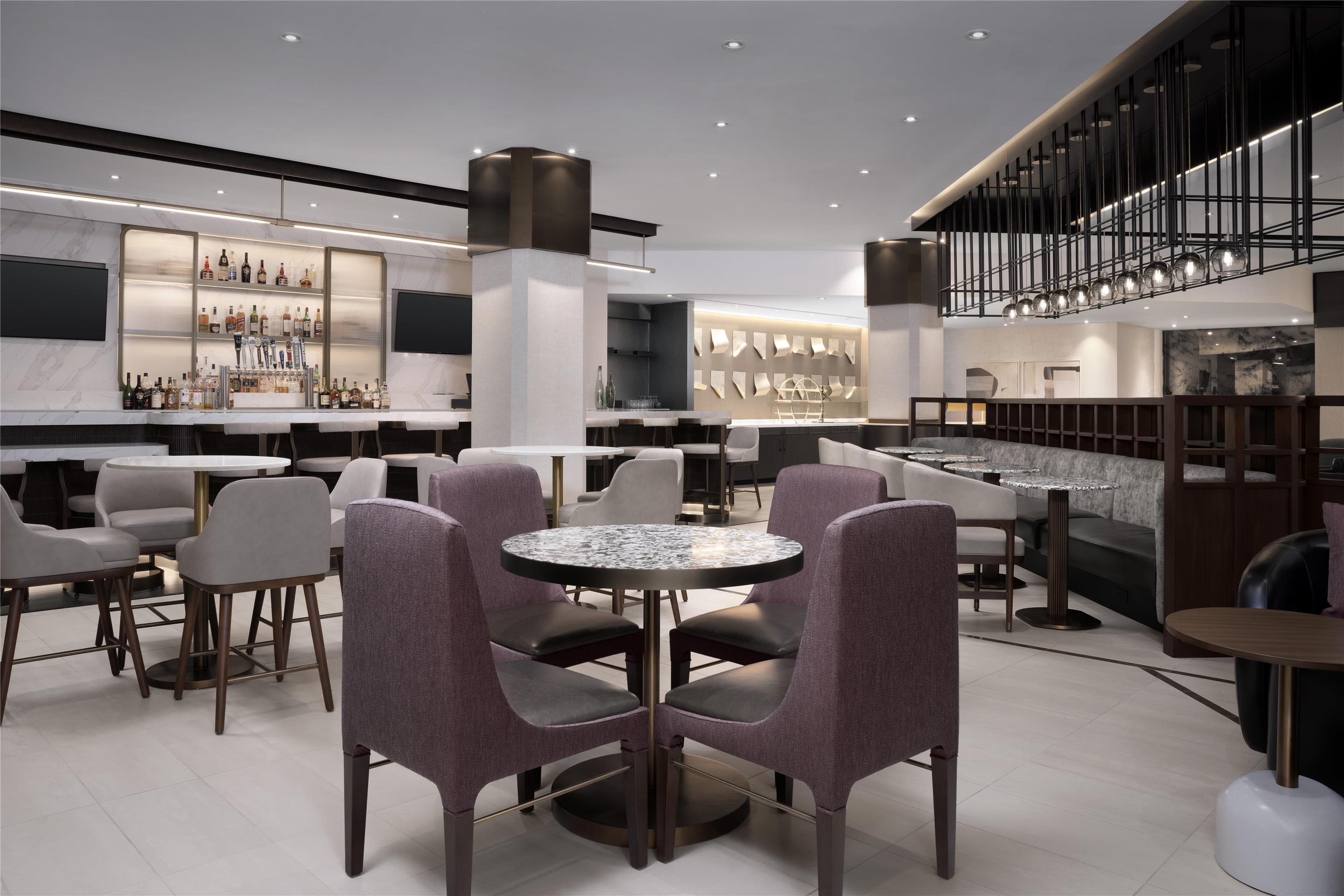 BarLounge | Hilton Arlington National Landing