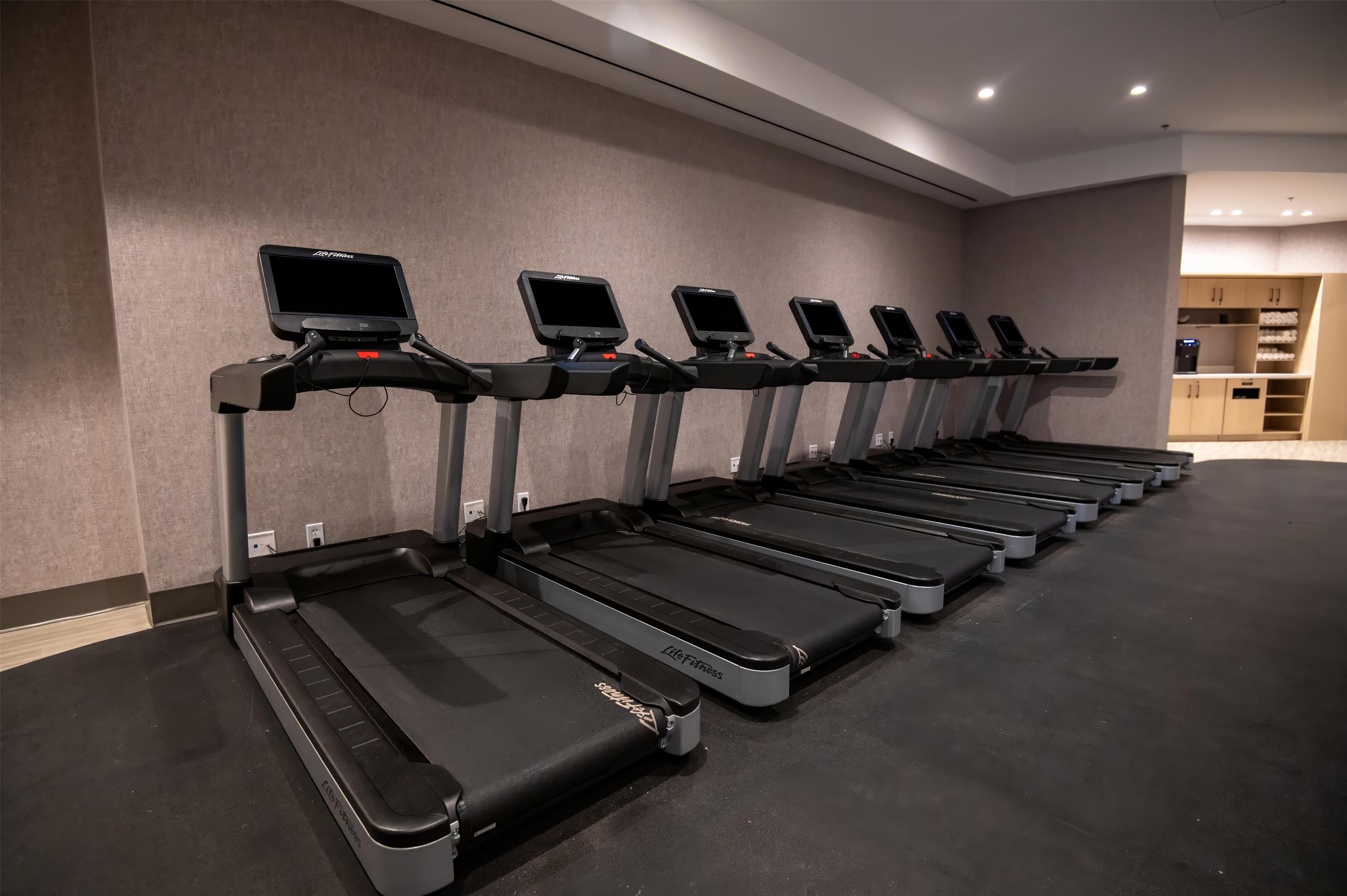 Health club fitness center gym | Hilton Arlington National Landing