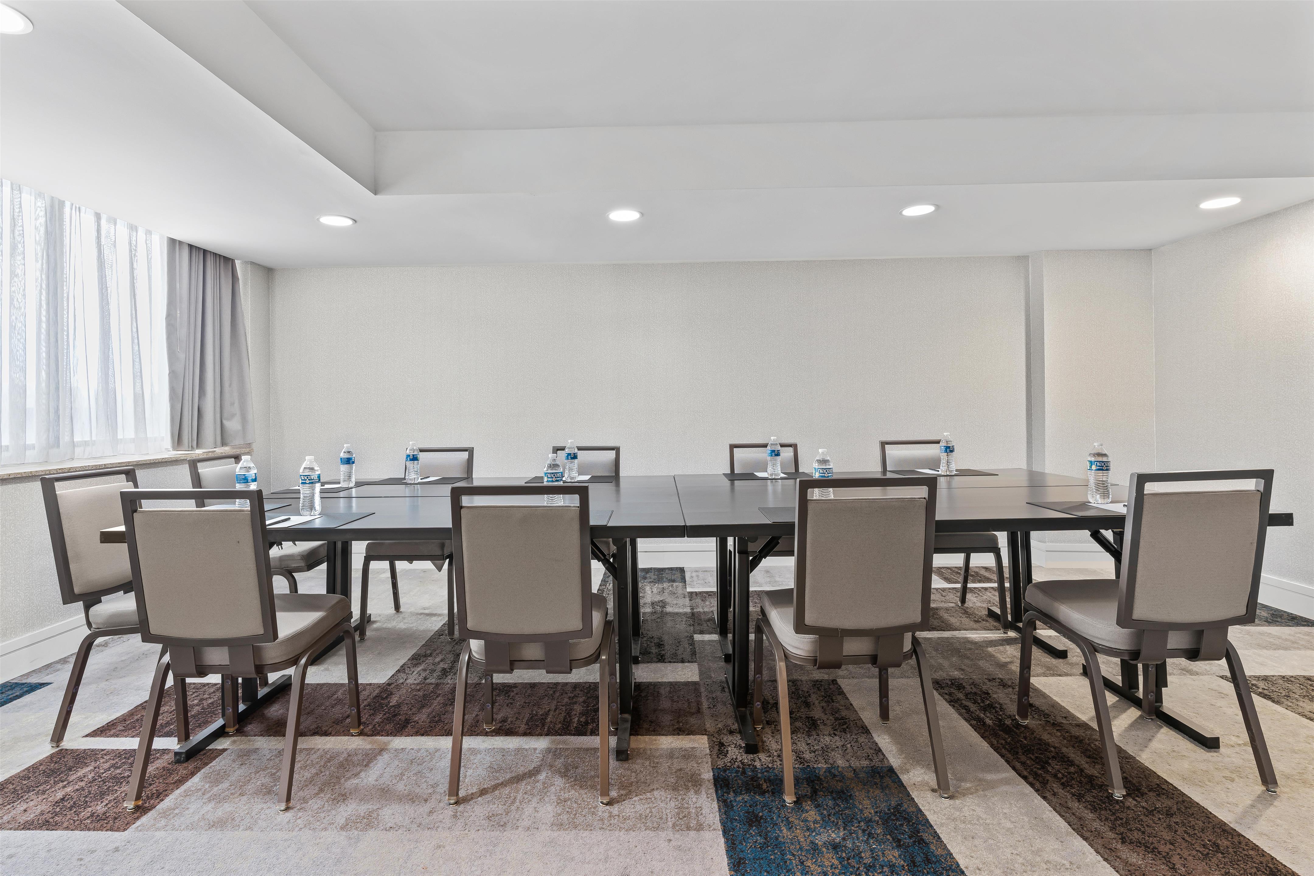 Meeting Room | Hilton Arlington National Landing