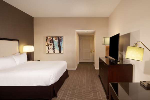  - Hilton Hotel Old Town Alexandria - I-95 & I-495, Exit 176B