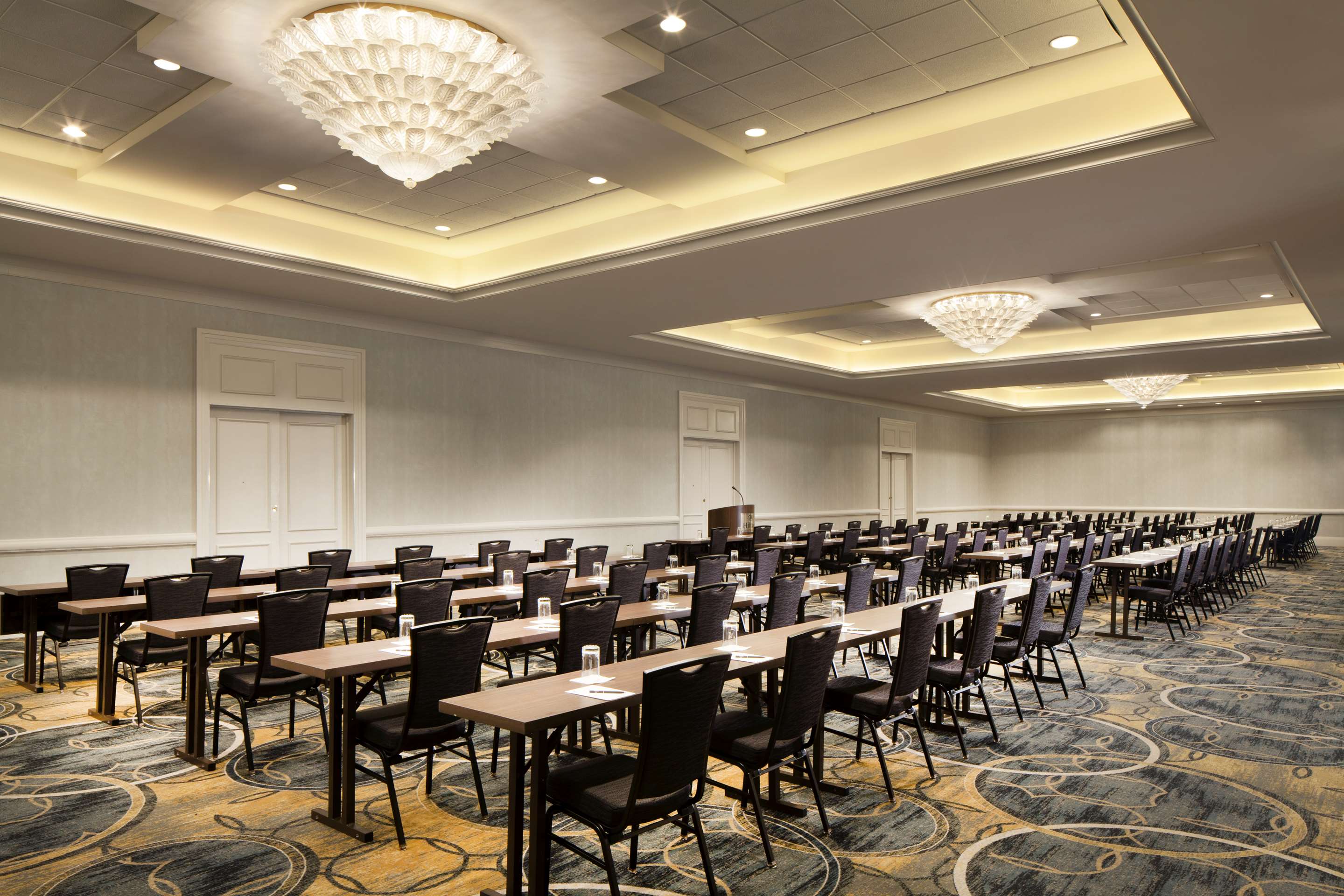 Meeting Room | Hilton Alexandria Old Town