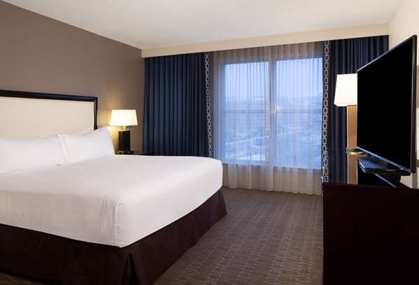  - Hilton Hotel Old Town Alexandria - I-95 & I-495, Exit 176B