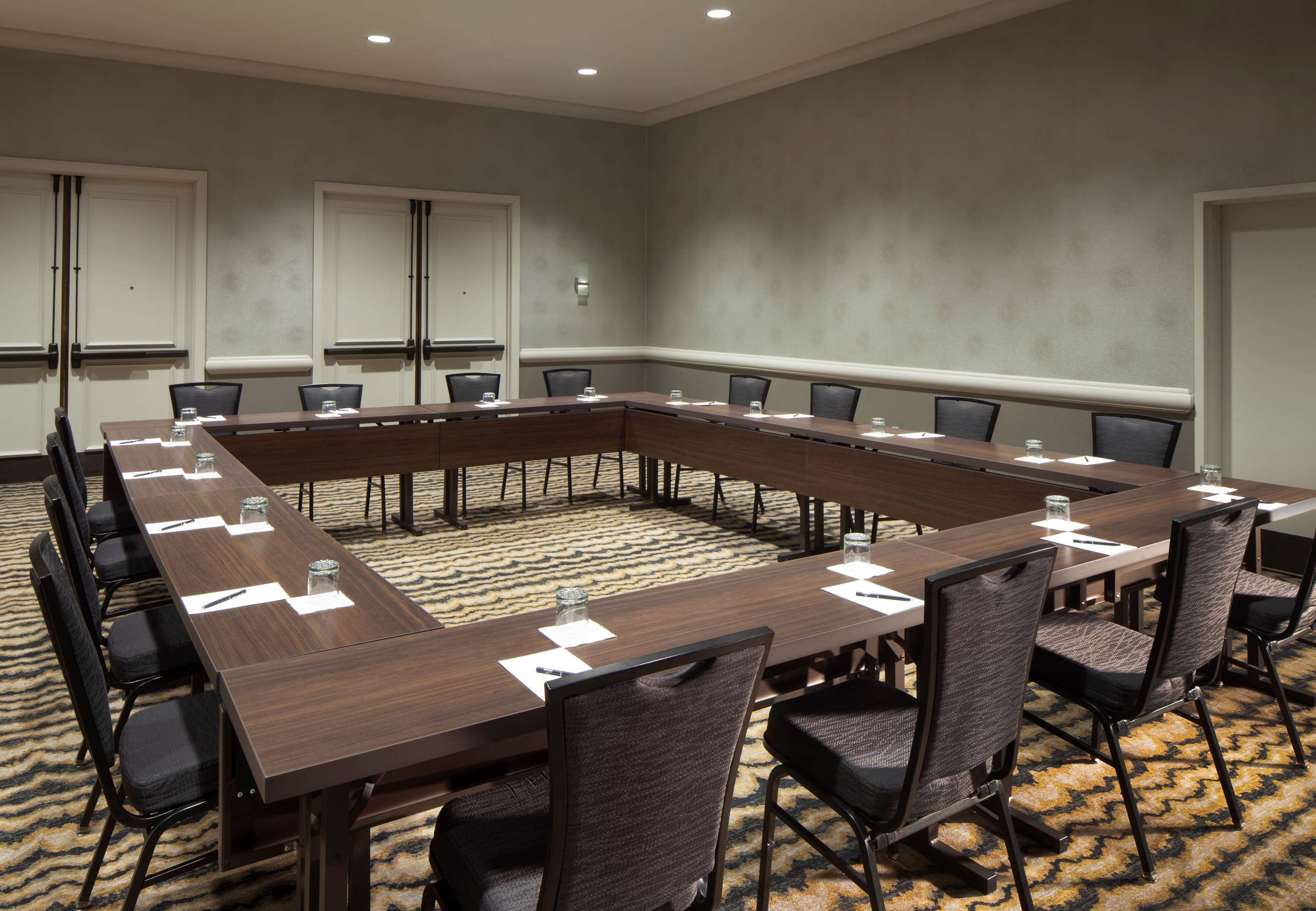 Meeting Room | Hilton Alexandria Old Town