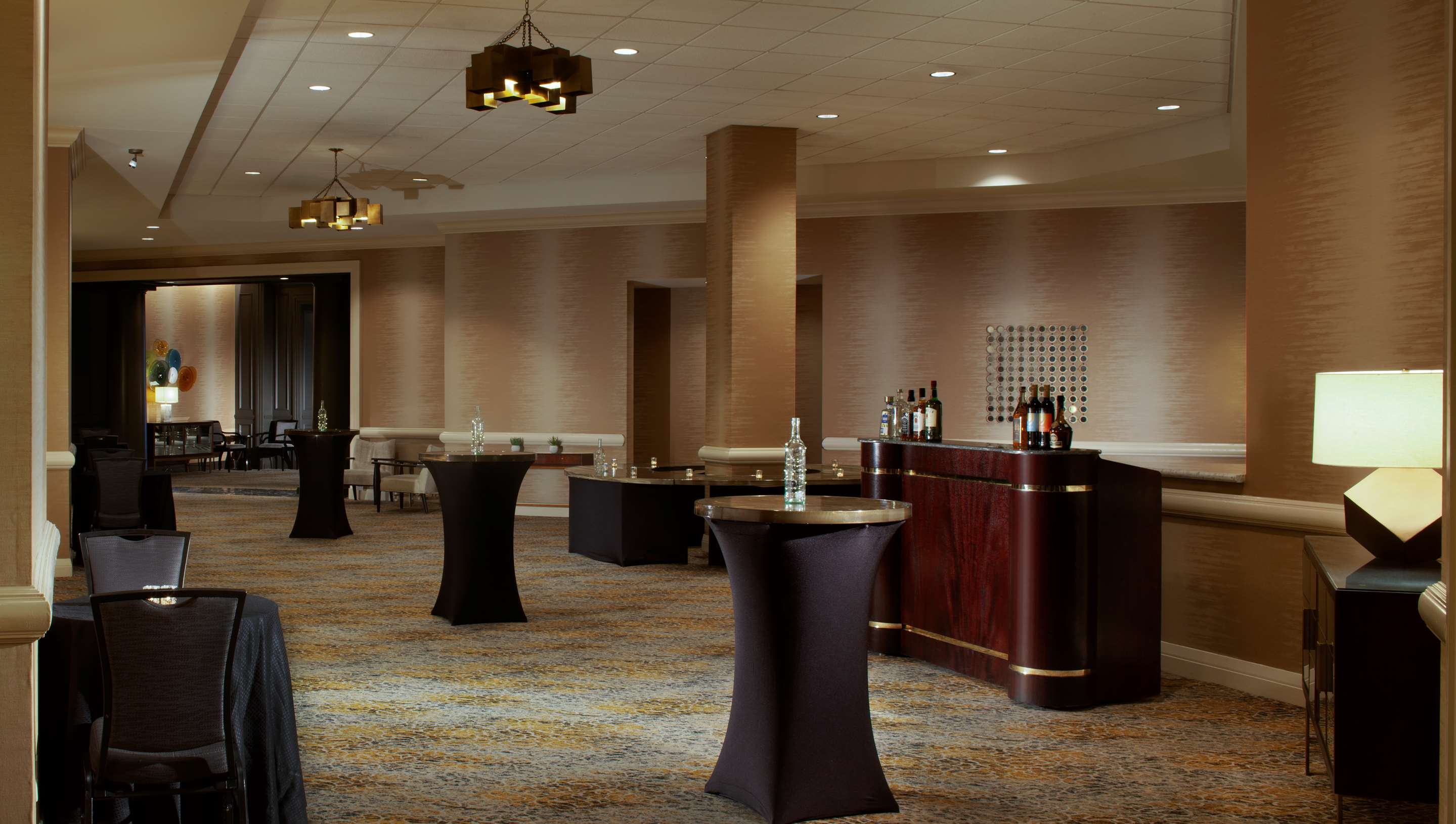 Meeting Room | Hilton Alexandria Old Town