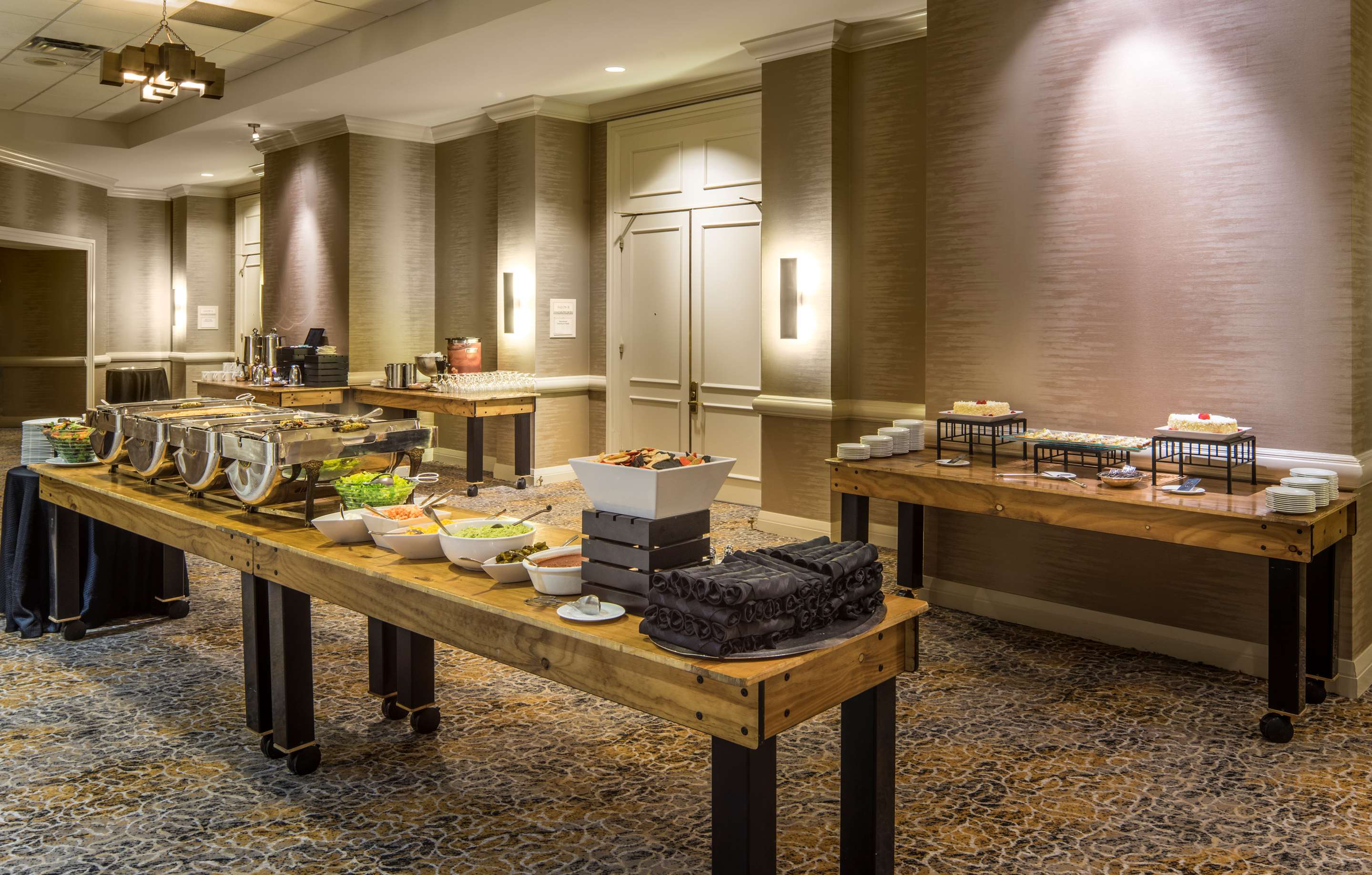 Meeting Room | Hilton Alexandria Old Town