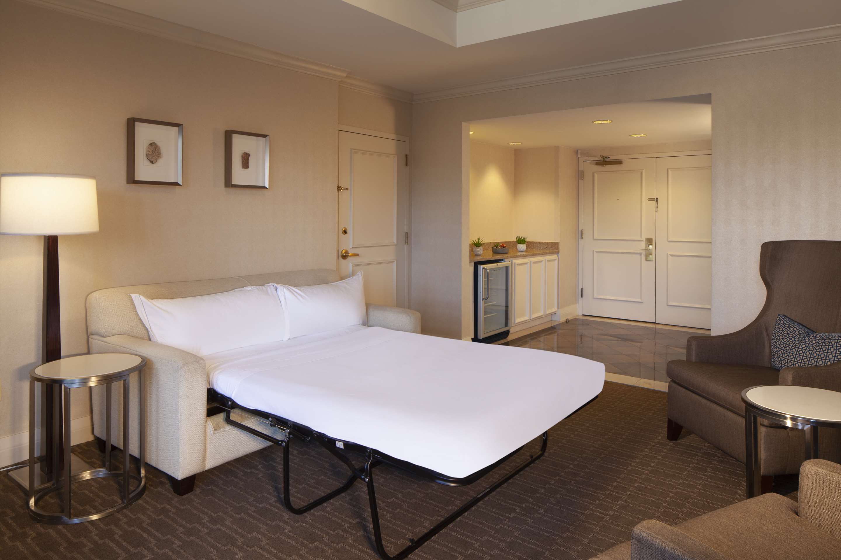 Guest room