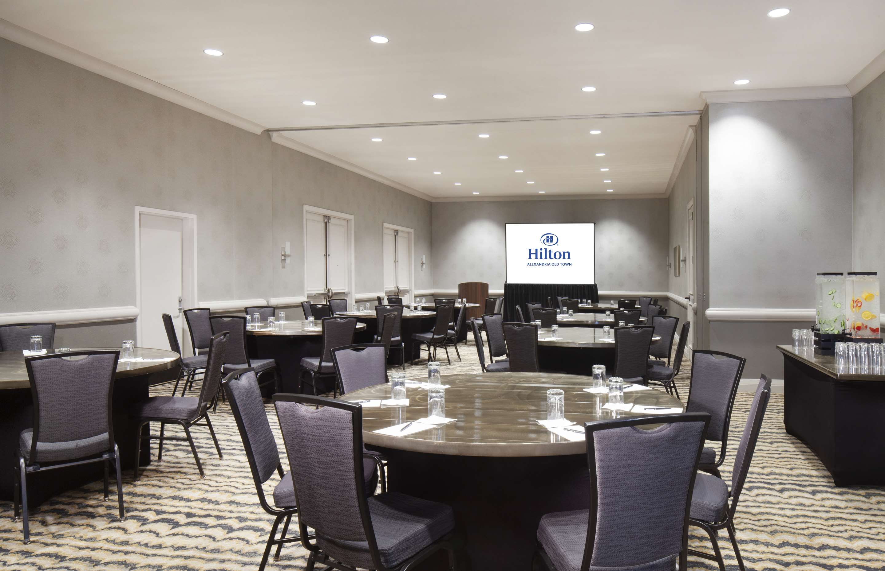Meeting Room | Hilton Alexandria Old Town