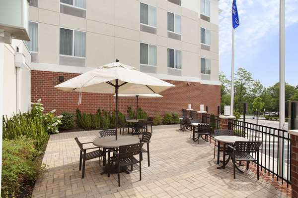Exterior view - Hilton Garden Inn North Silver Spring