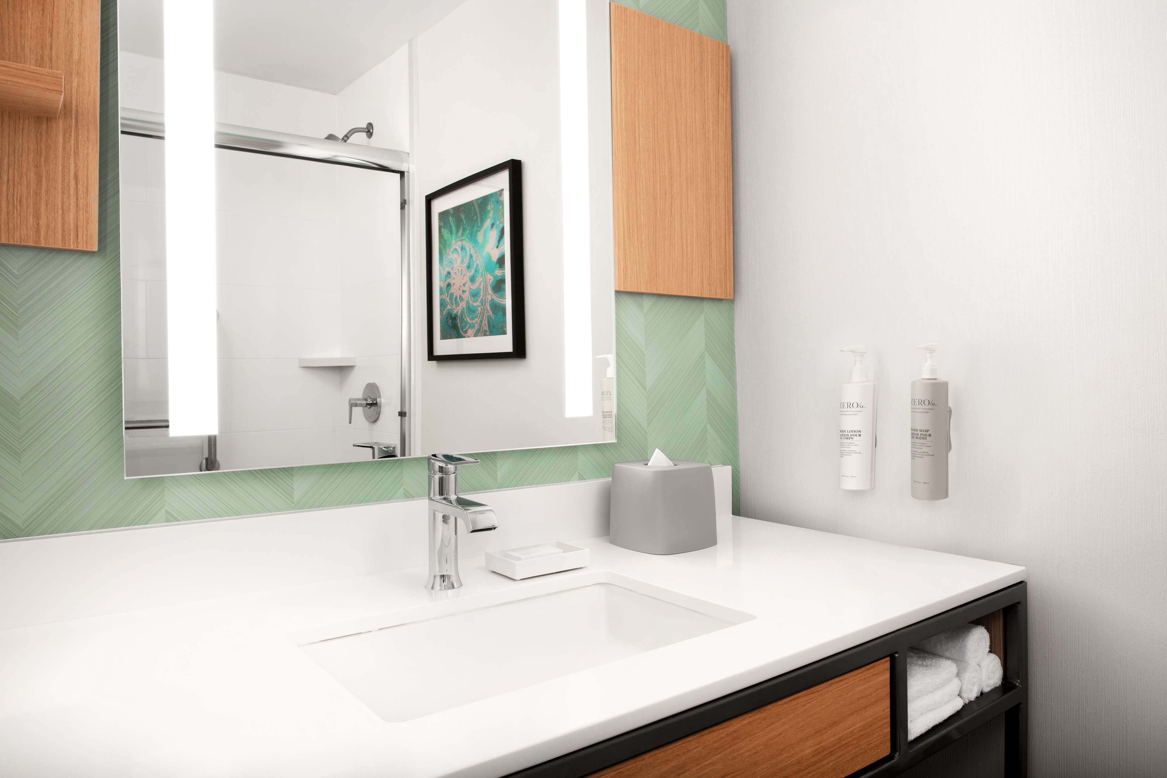 Hilton Garden Inn Solomons Room Type - 1 KING BED W SHOWER