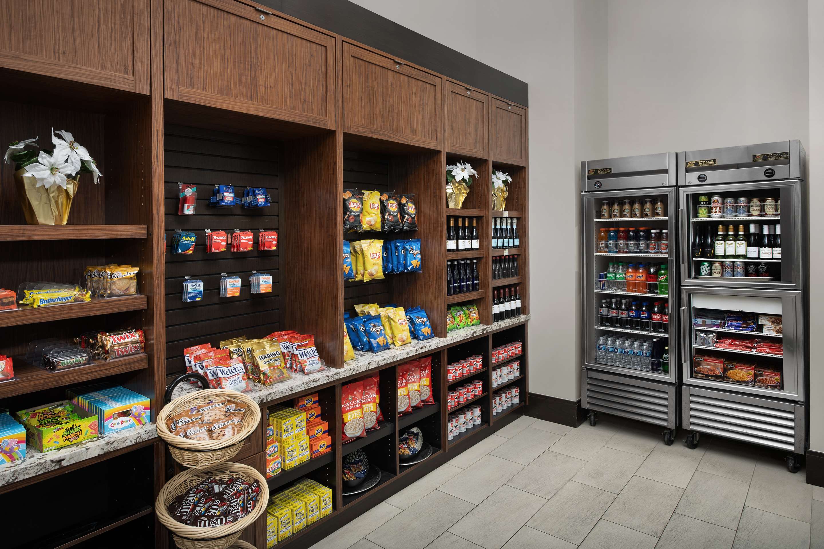 Restaurant | Embassy Suites by Hilton Springfield