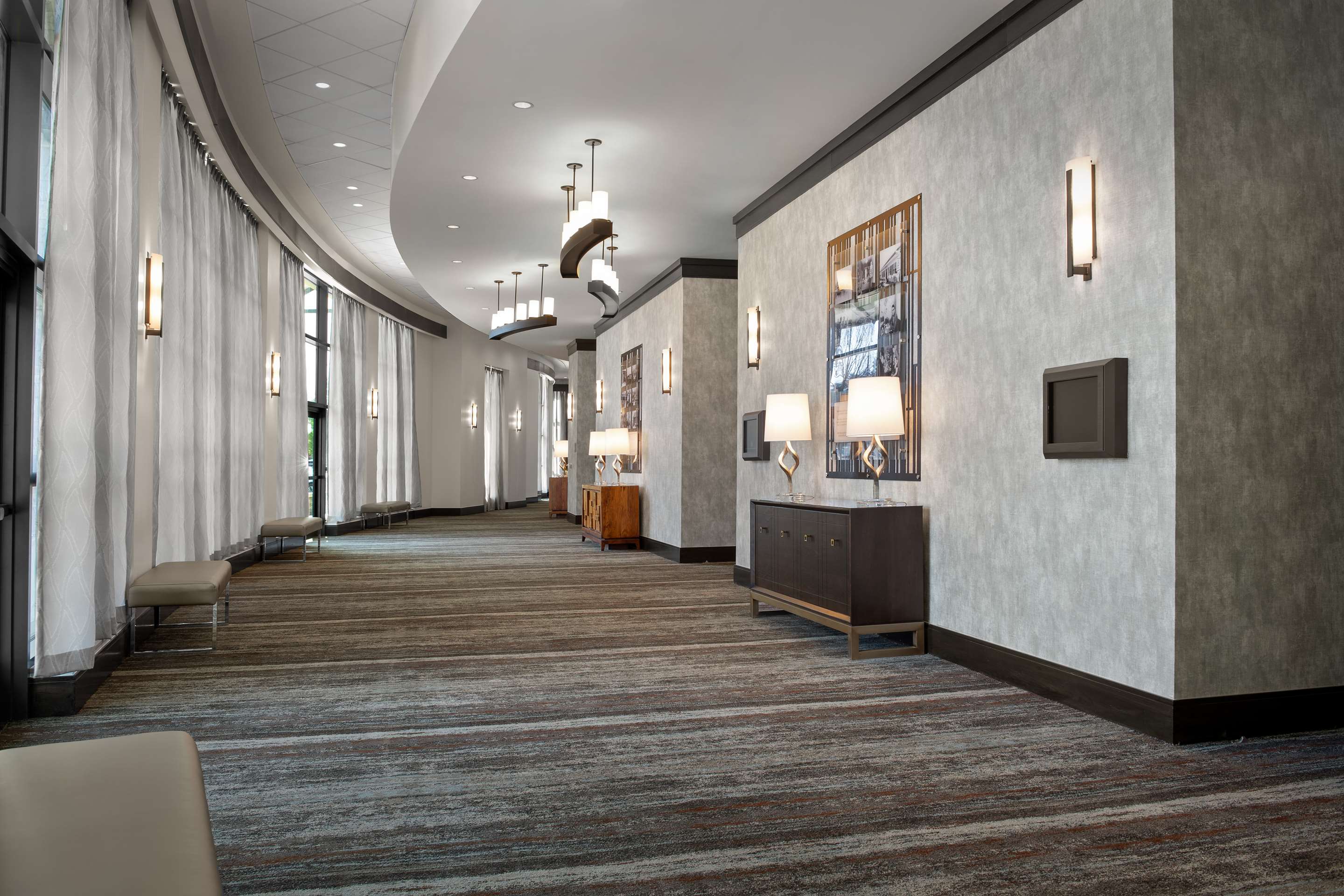 Meeting Room | Embassy Suites by Hilton Springfield