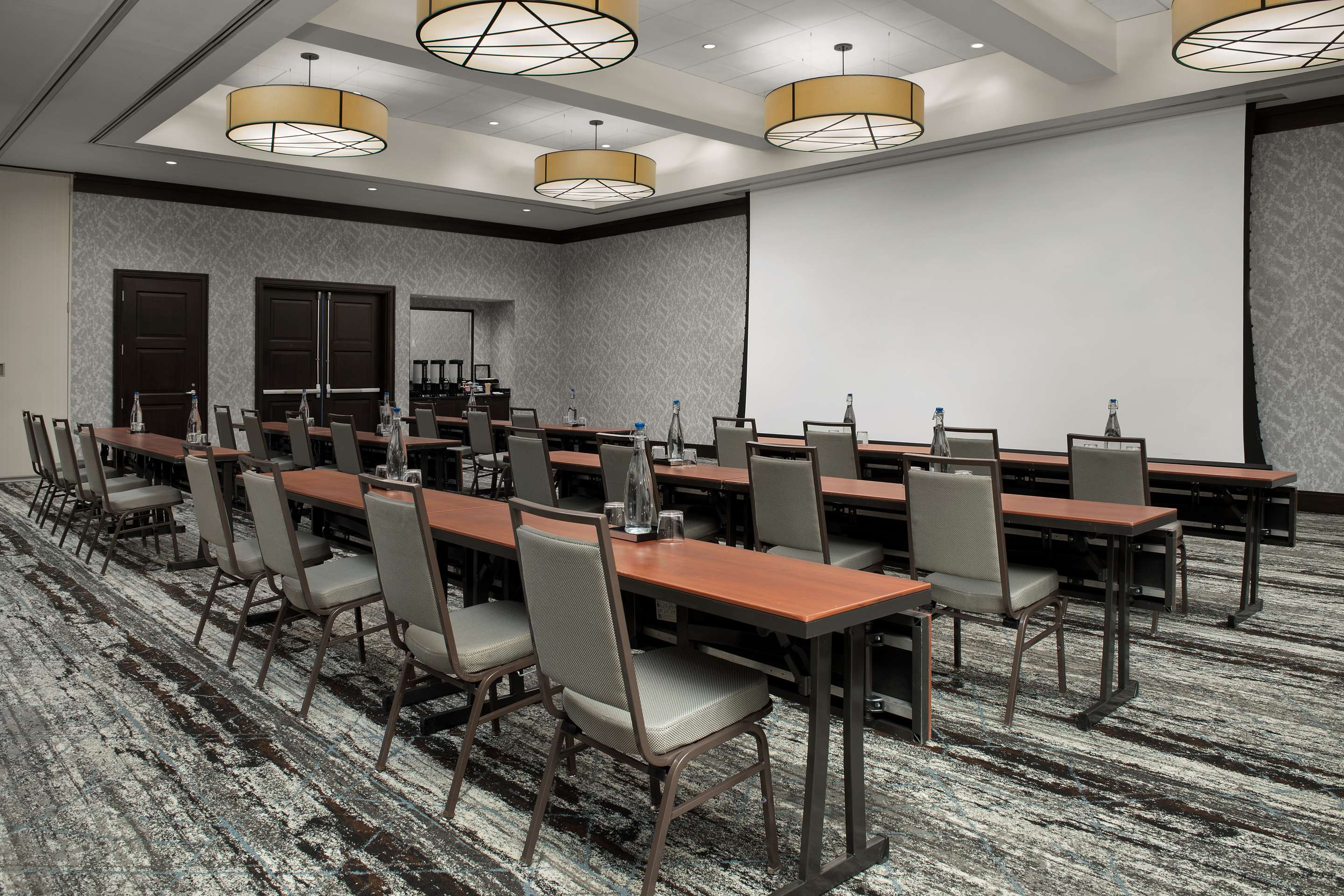 Meeting Room | Embassy Suites by Hilton Springfield