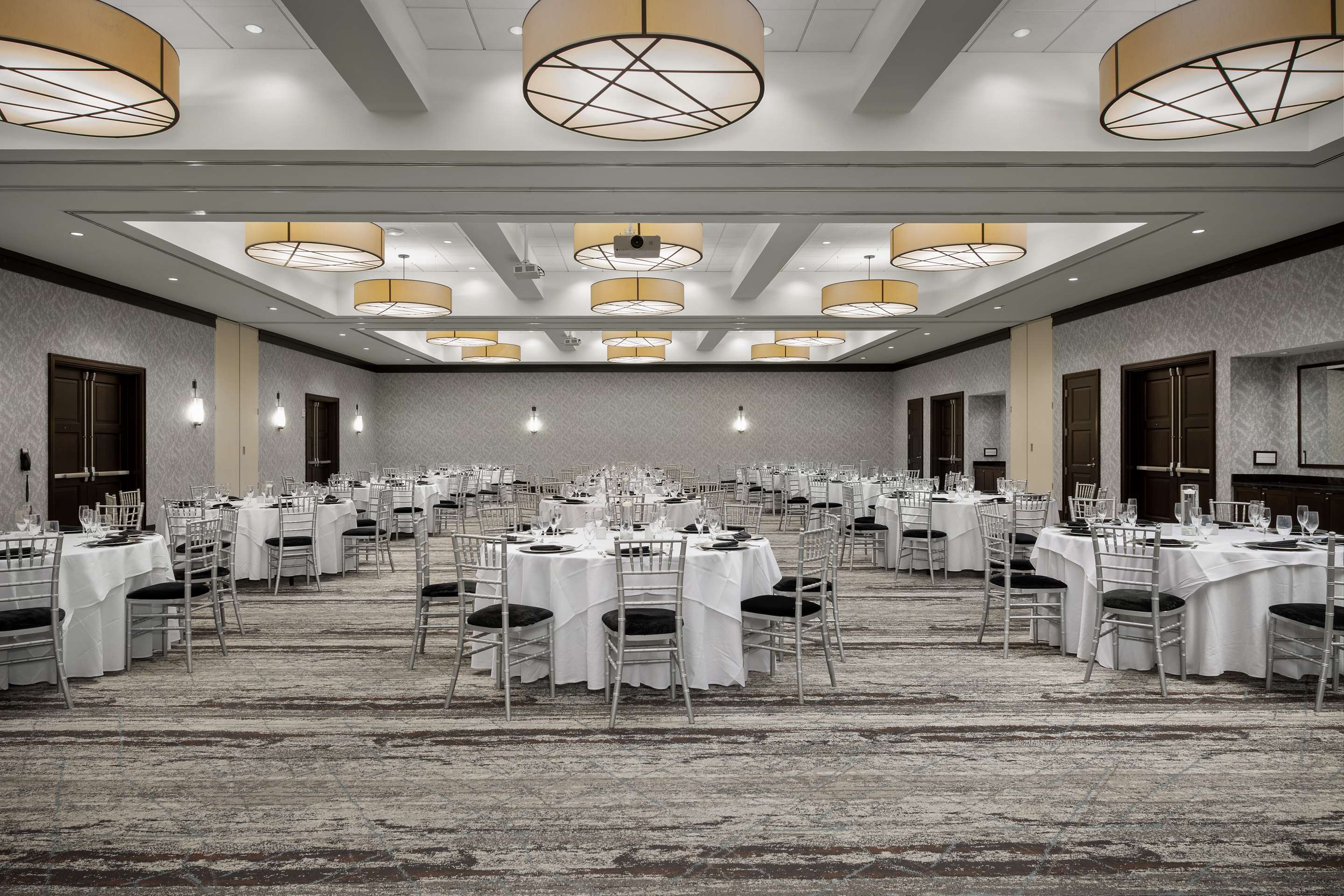 Meeting Room | Embassy Suites by Hilton Springfield