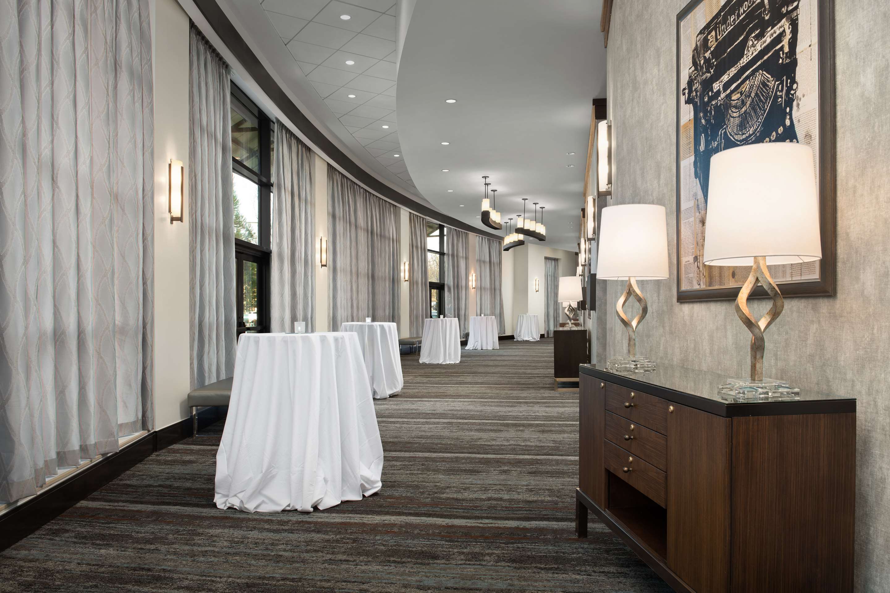 Meeting Room | Embassy Suites by Hilton Springfield