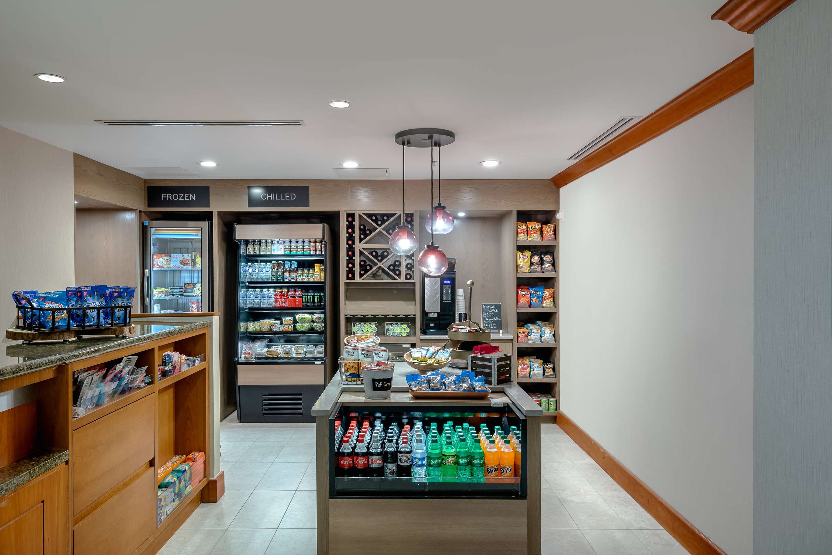 Restaurant | Hilton Garden Inn Tysons Corner