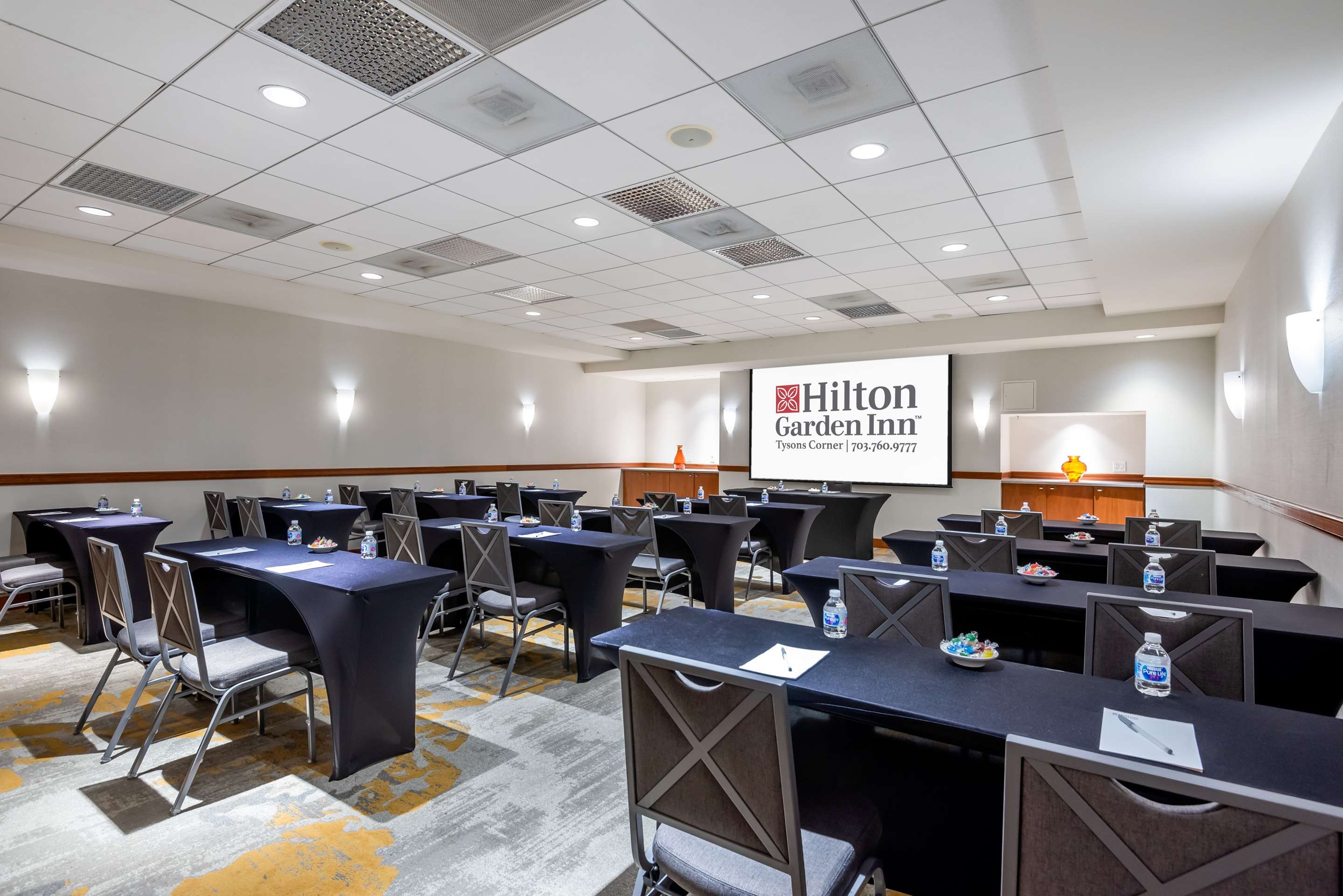 Meeting Room | Hilton Garden Inn Tysons Corner