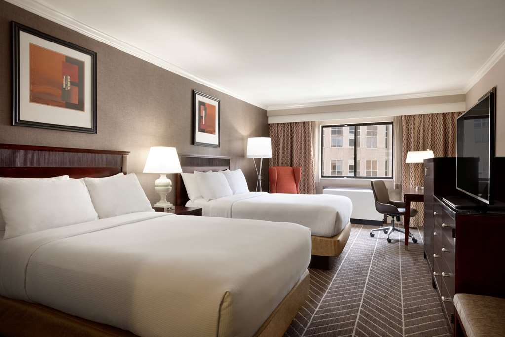 Hilton Arlington - Tap to explore photos