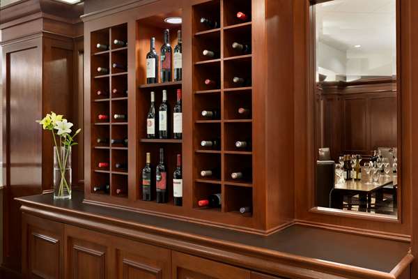 Bar - Hilton Hotel Arlington & Towers - I-66, Exit 71