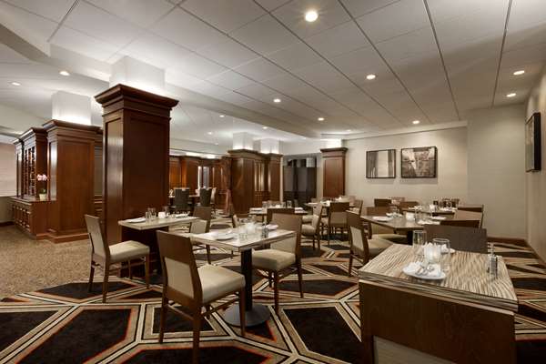 Restaurant - Hilton Hotel Arlington & Towers - I-66, Exit 71