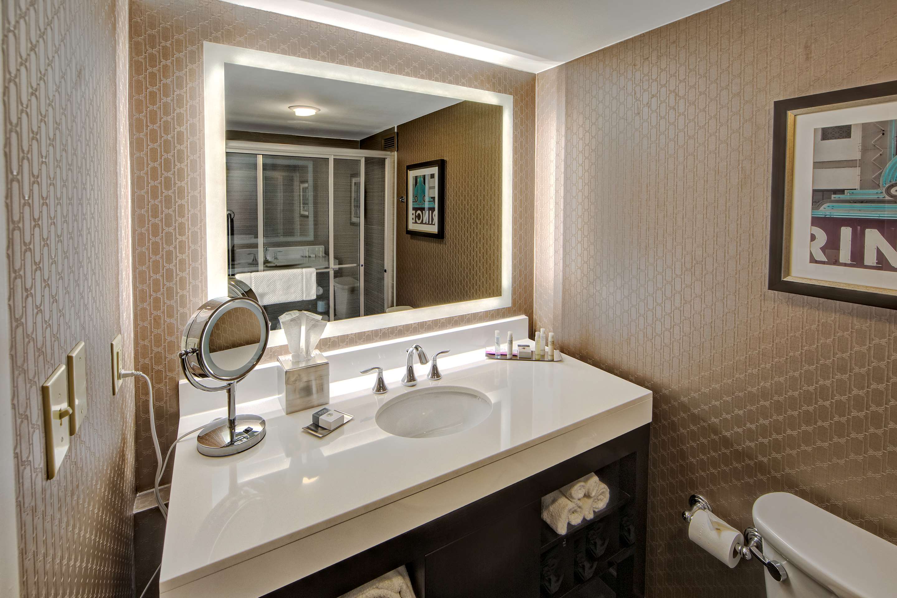 Guest room