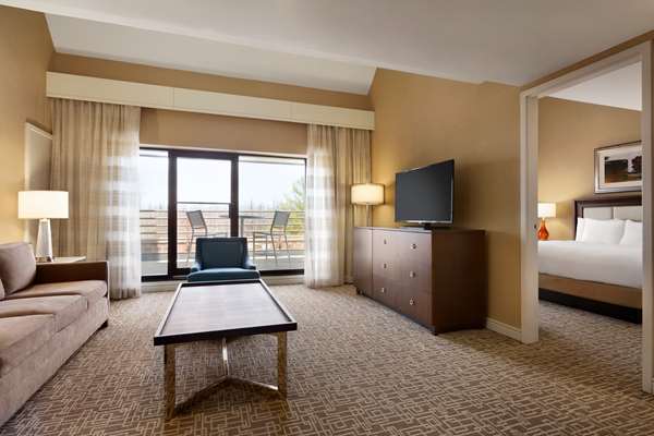  - Hilton Place Hotel Dedham - I-95, Exit 28