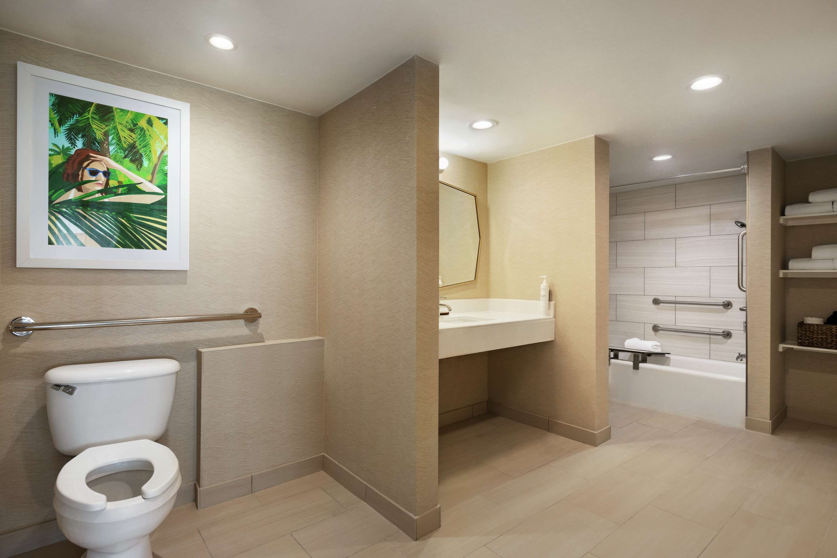 Guest room bath