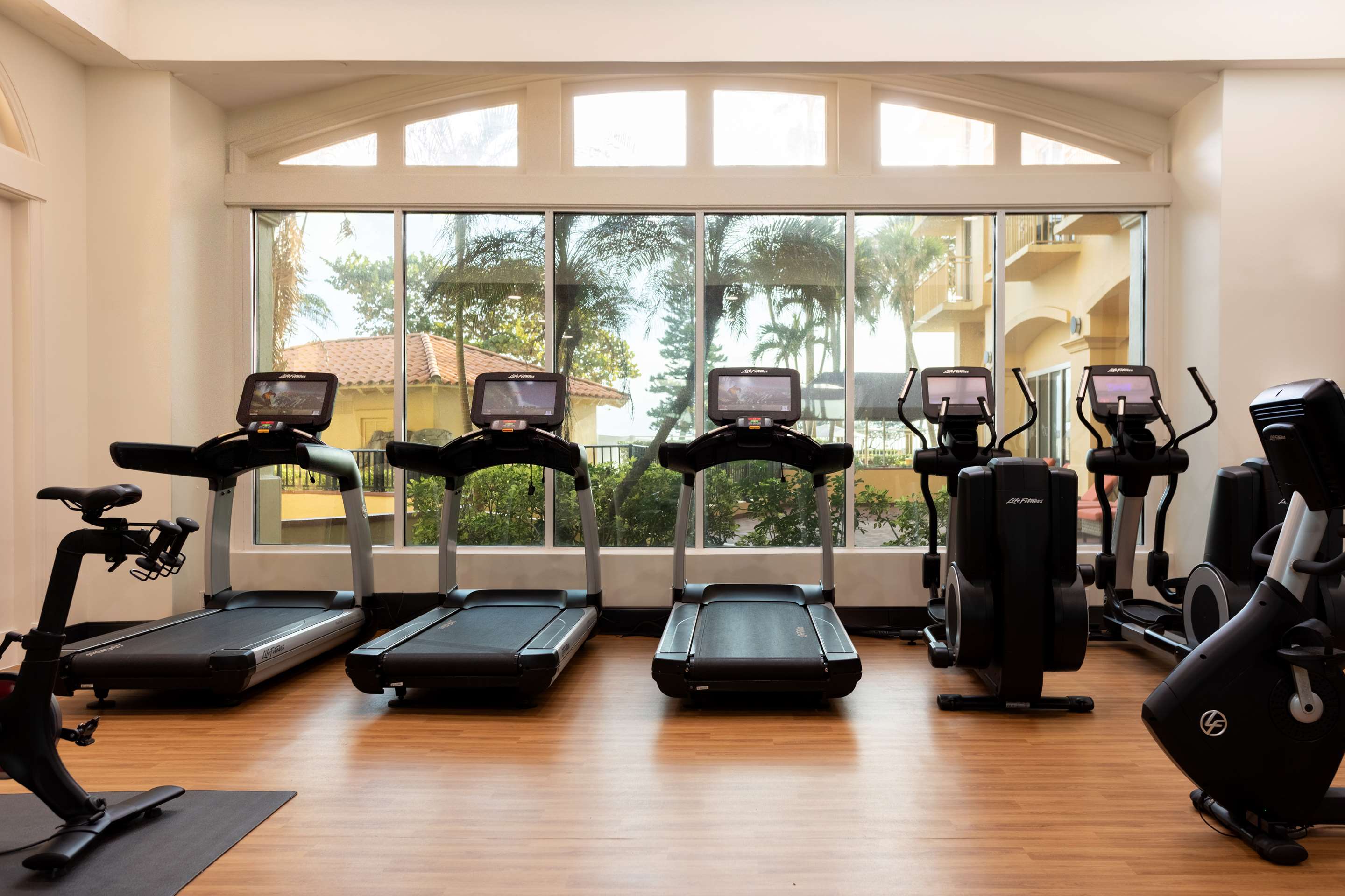 Health club fitness center gym | Embassy Suites Deerfield Beach - Resort & Spa