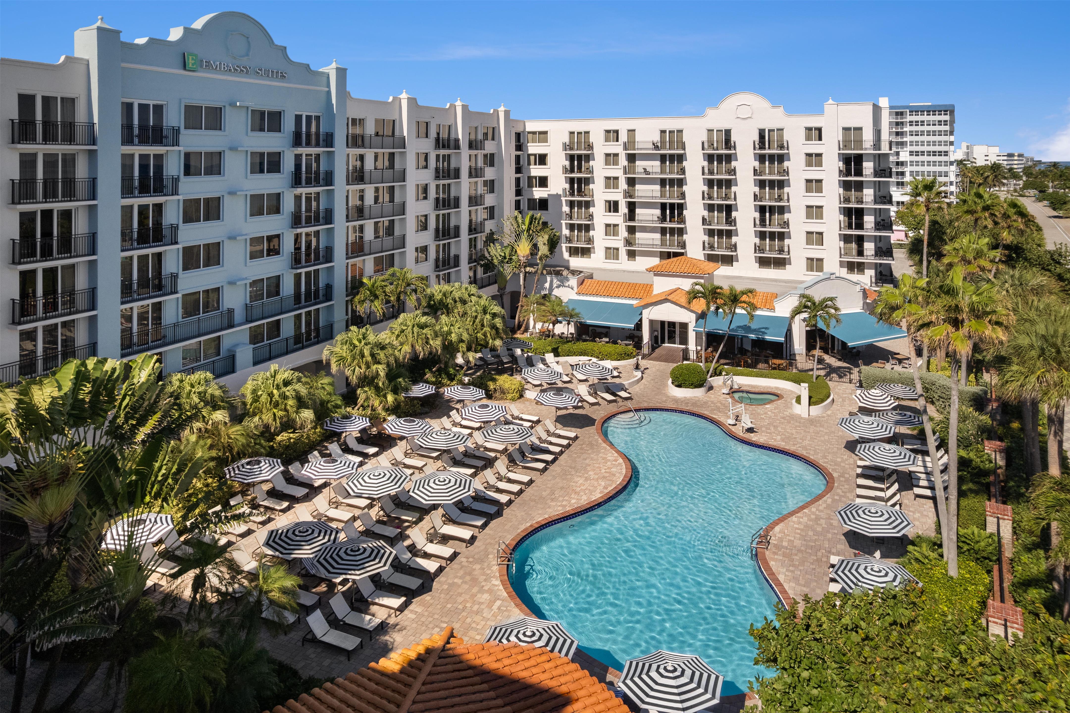 Pool | Embassy Suites Deerfield Beach - Resort & Spa