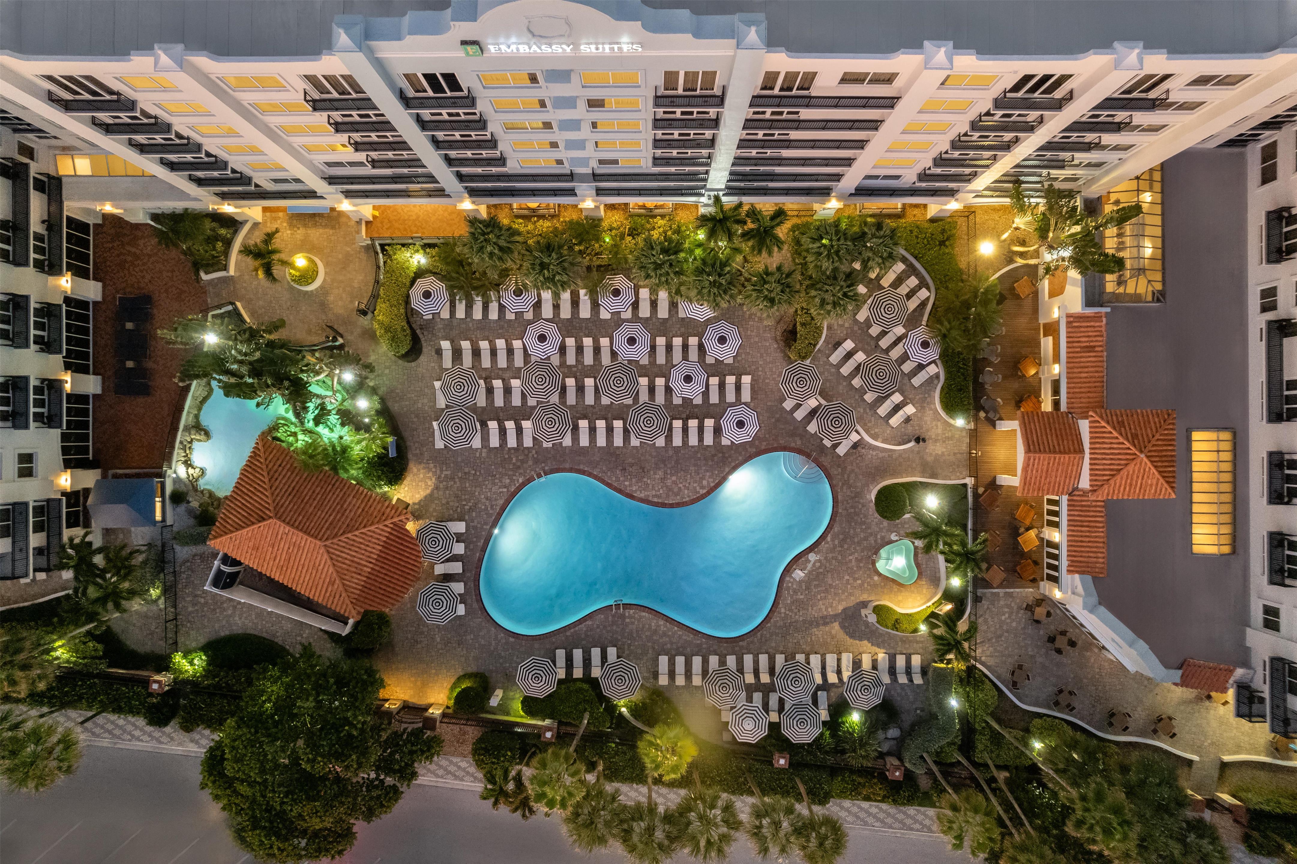 Pool | Embassy Suites Deerfield Beach - Resort & Spa