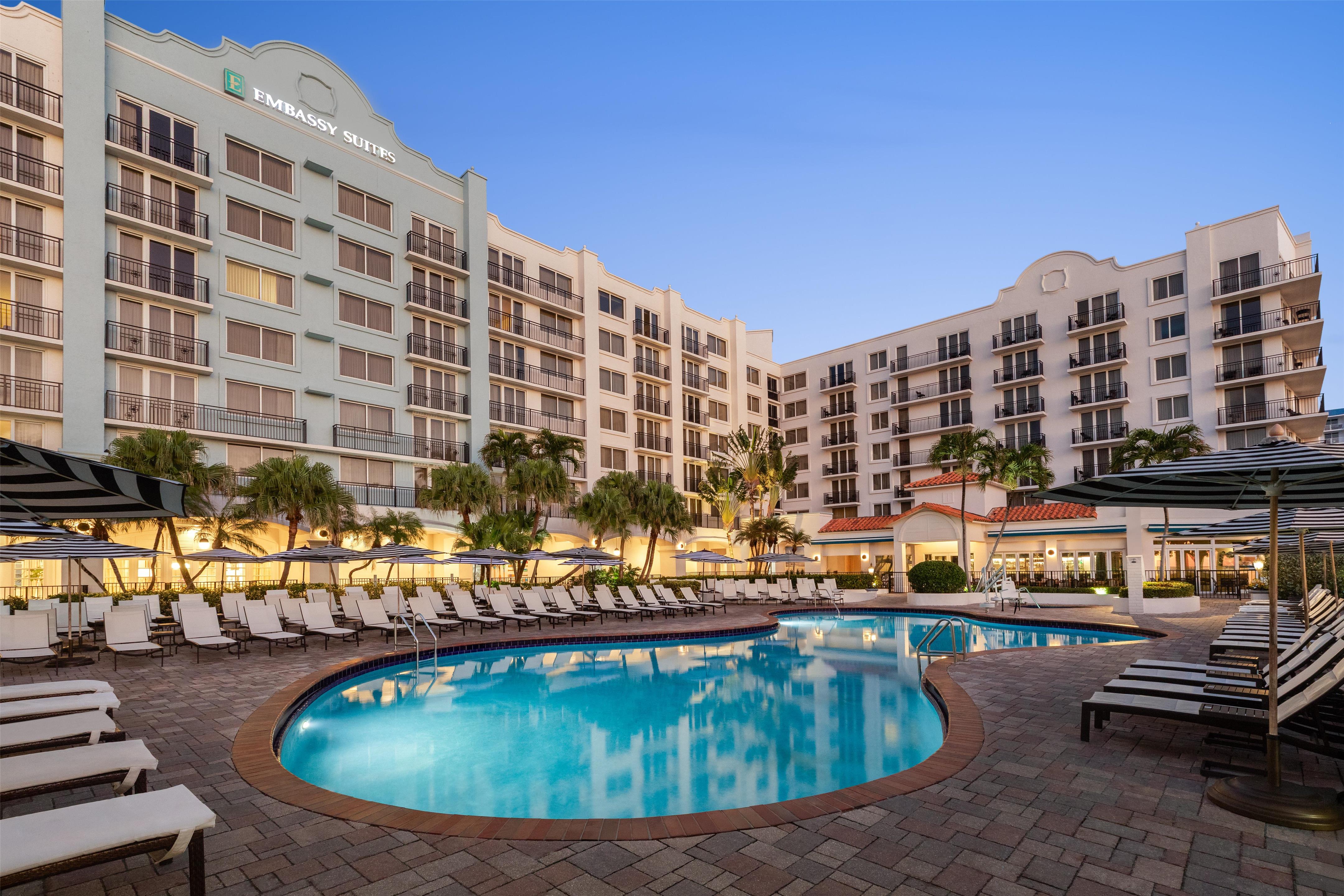 Pool | Embassy Suites Deerfield Beach - Resort & Spa
