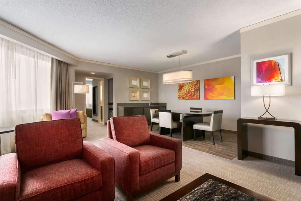 Embassy Suites Chicago - North Shore/Deerfield Room Type - 2BDRM PRES STE ACC RI-S NS