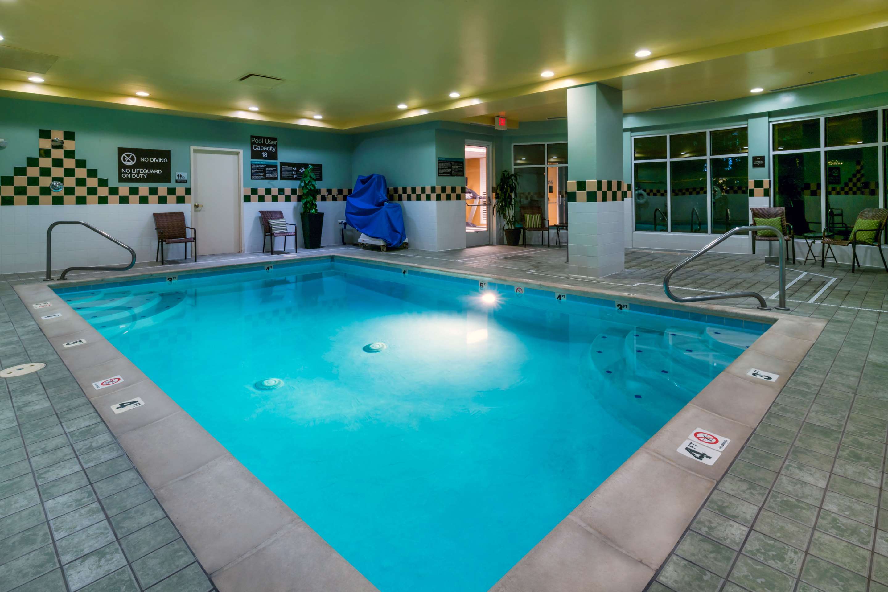 Pool | Hilton Garden Inn Denver Airport
