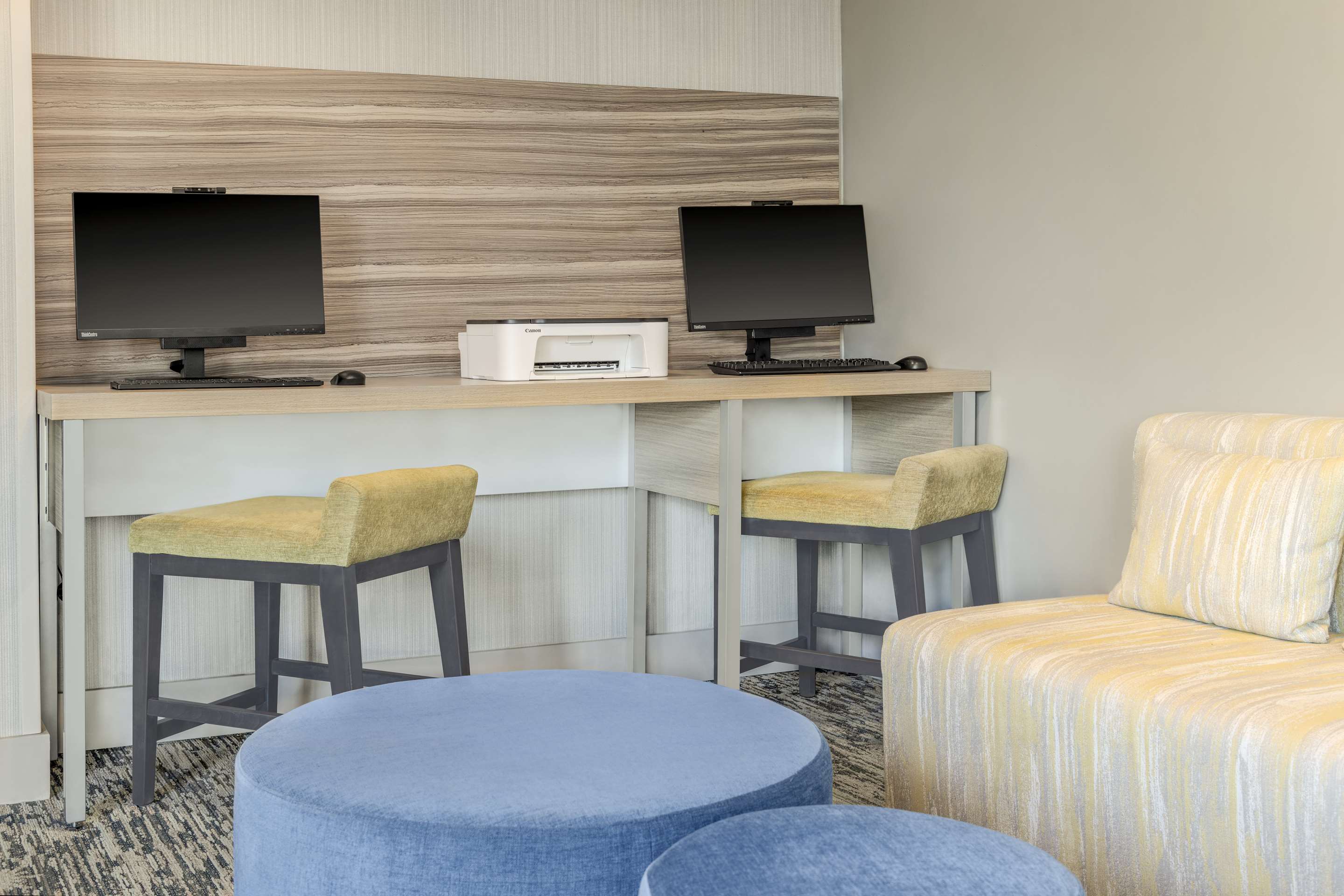 Business Center | Hilton Garden Inn Denver Airport