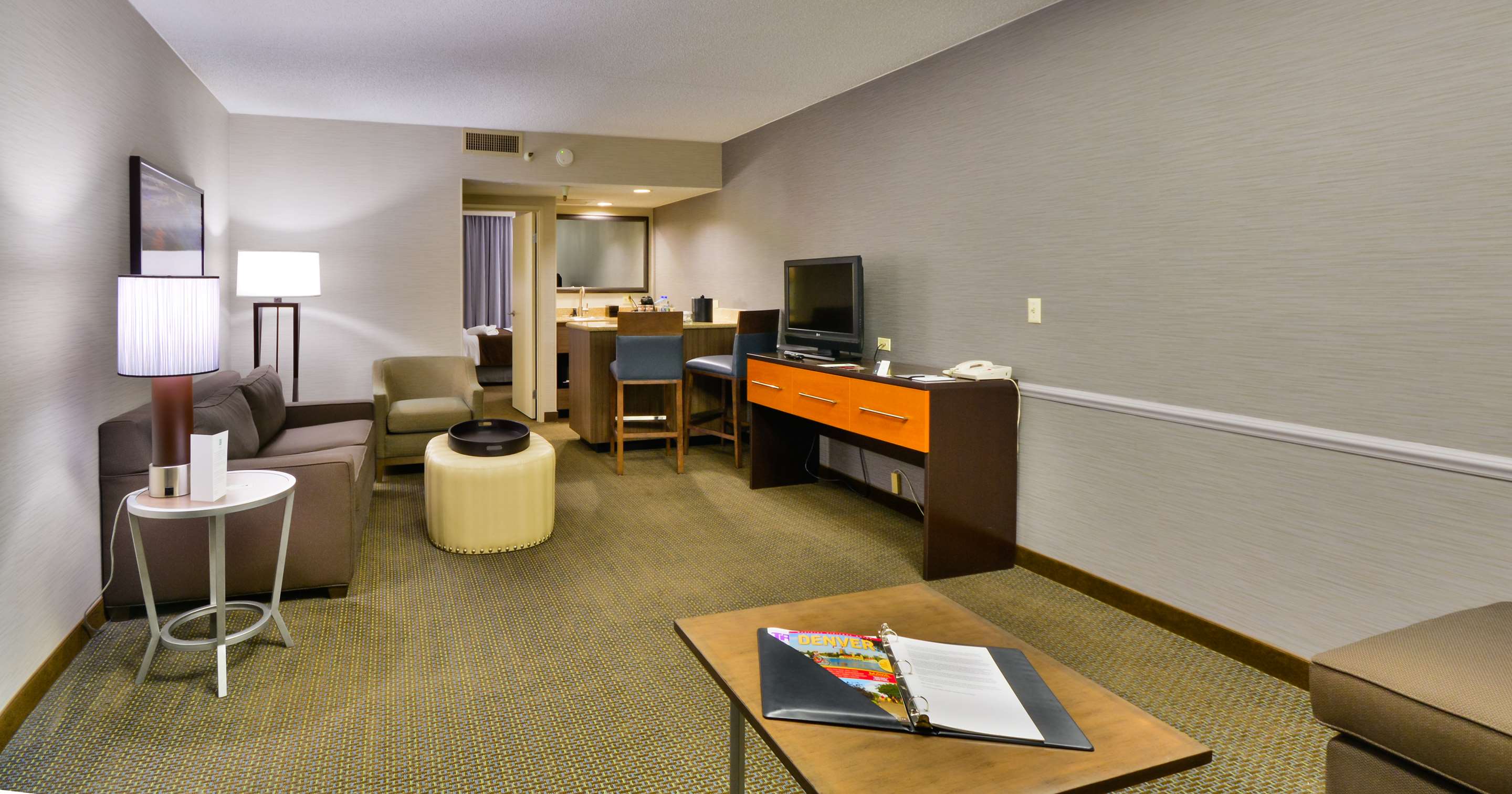 Guest room