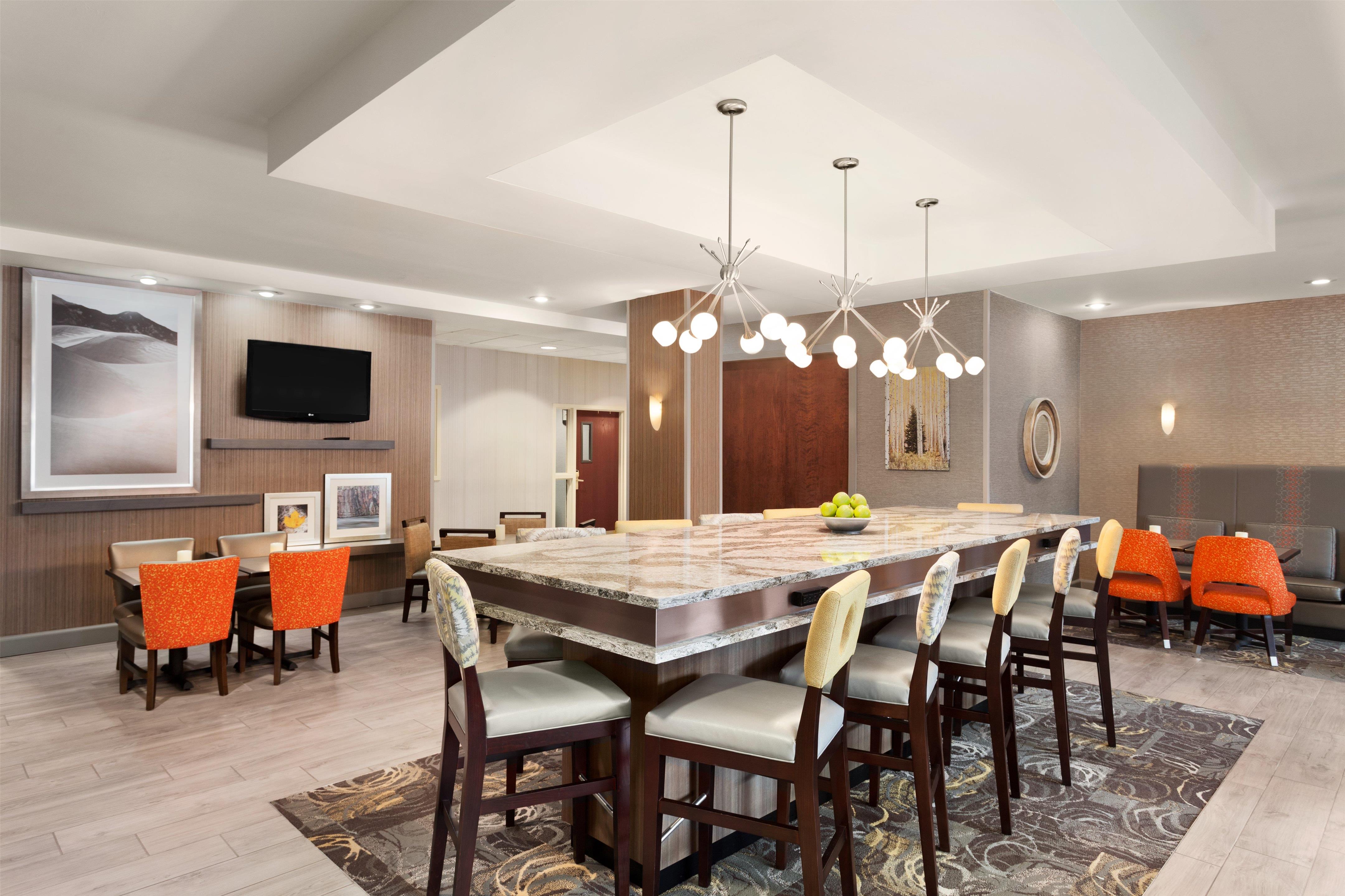 Reception | Hampton Inn & Suites Denver - Cherry Creek