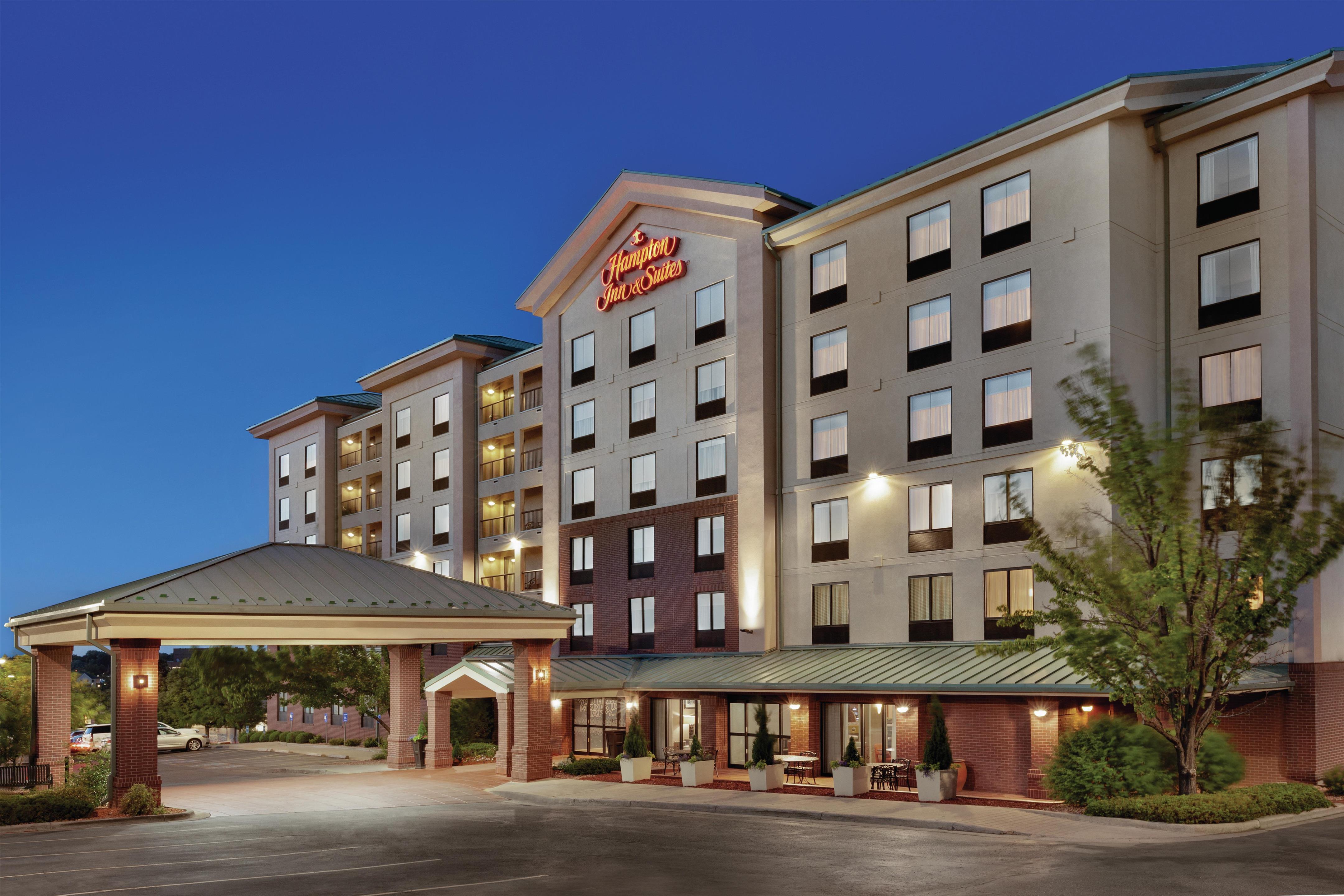 Exterior | Hampton Inn & Suites Denver - Cherry Creek